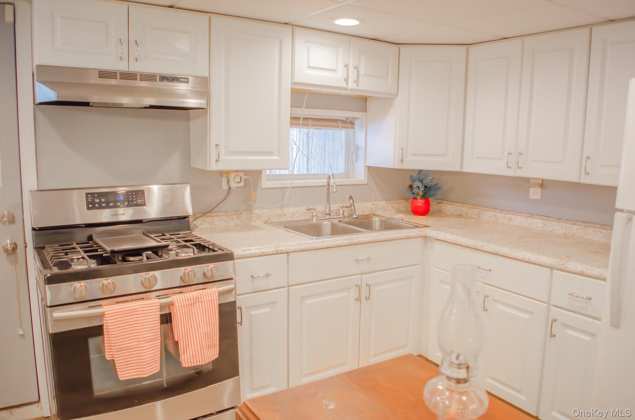 49 Gill Street Out of NYC Kingston, NY 12401