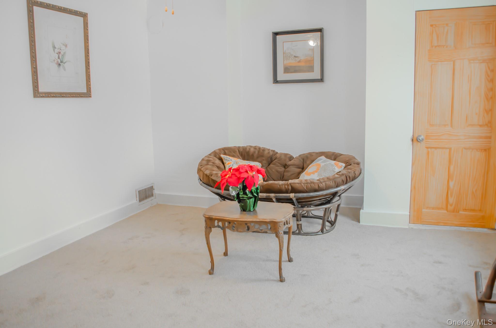 49 Gill Street Out of NYC Kingston, NY 12401