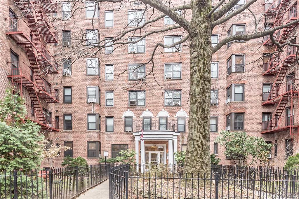 87-10 34th Avenue, Apt #4, Jackson Heights, NY 11372