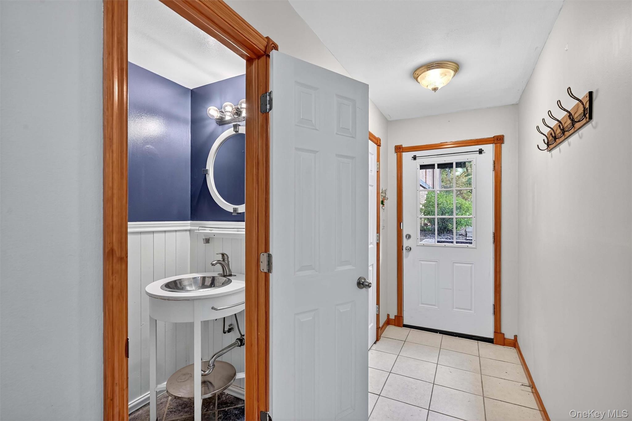 10 Oakwood Terrace 38 Out of NYC New Windsor, NY 12553