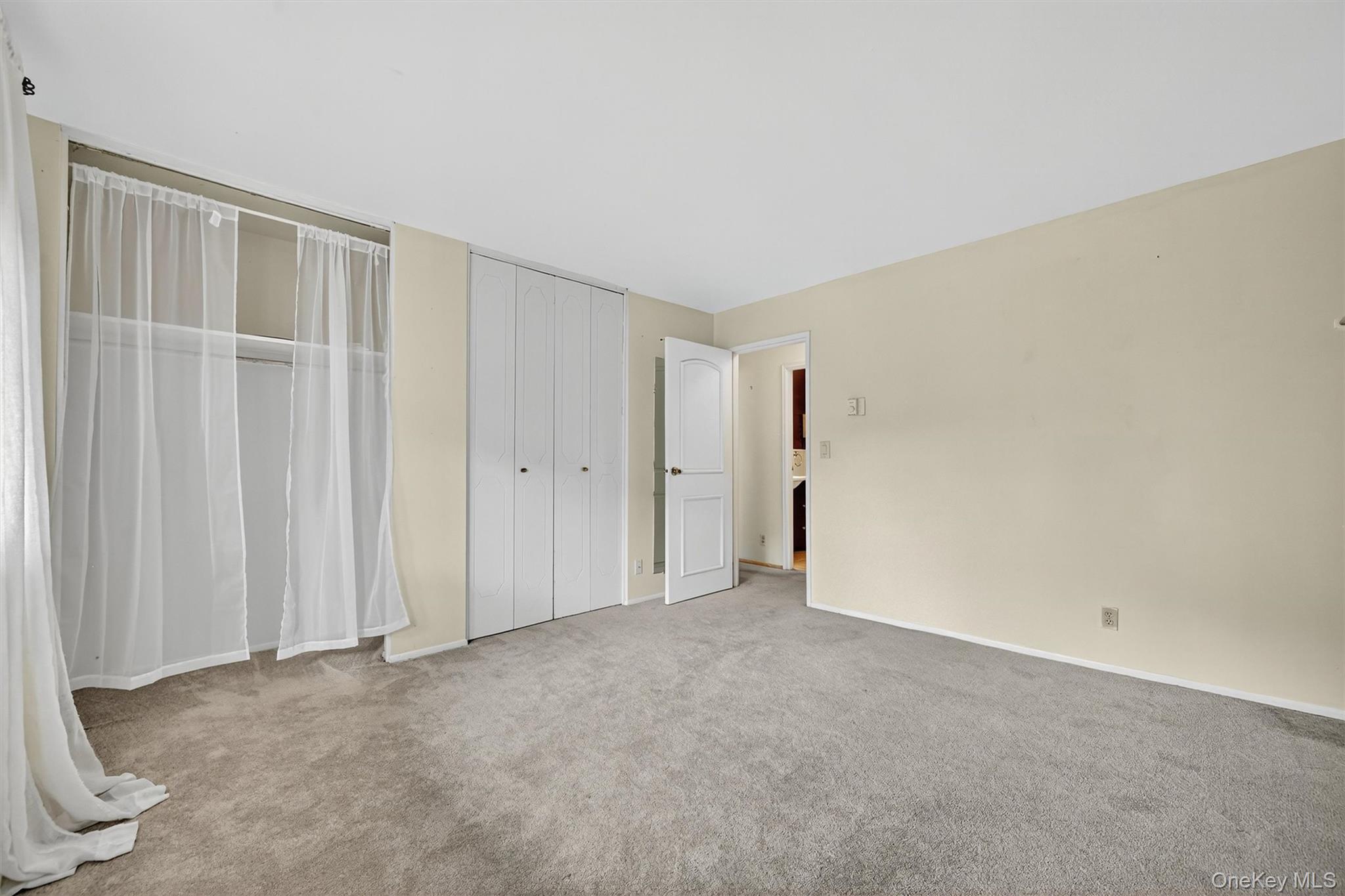 10 Oakwood Terrace 38 Out of NYC New Windsor, NY 12553