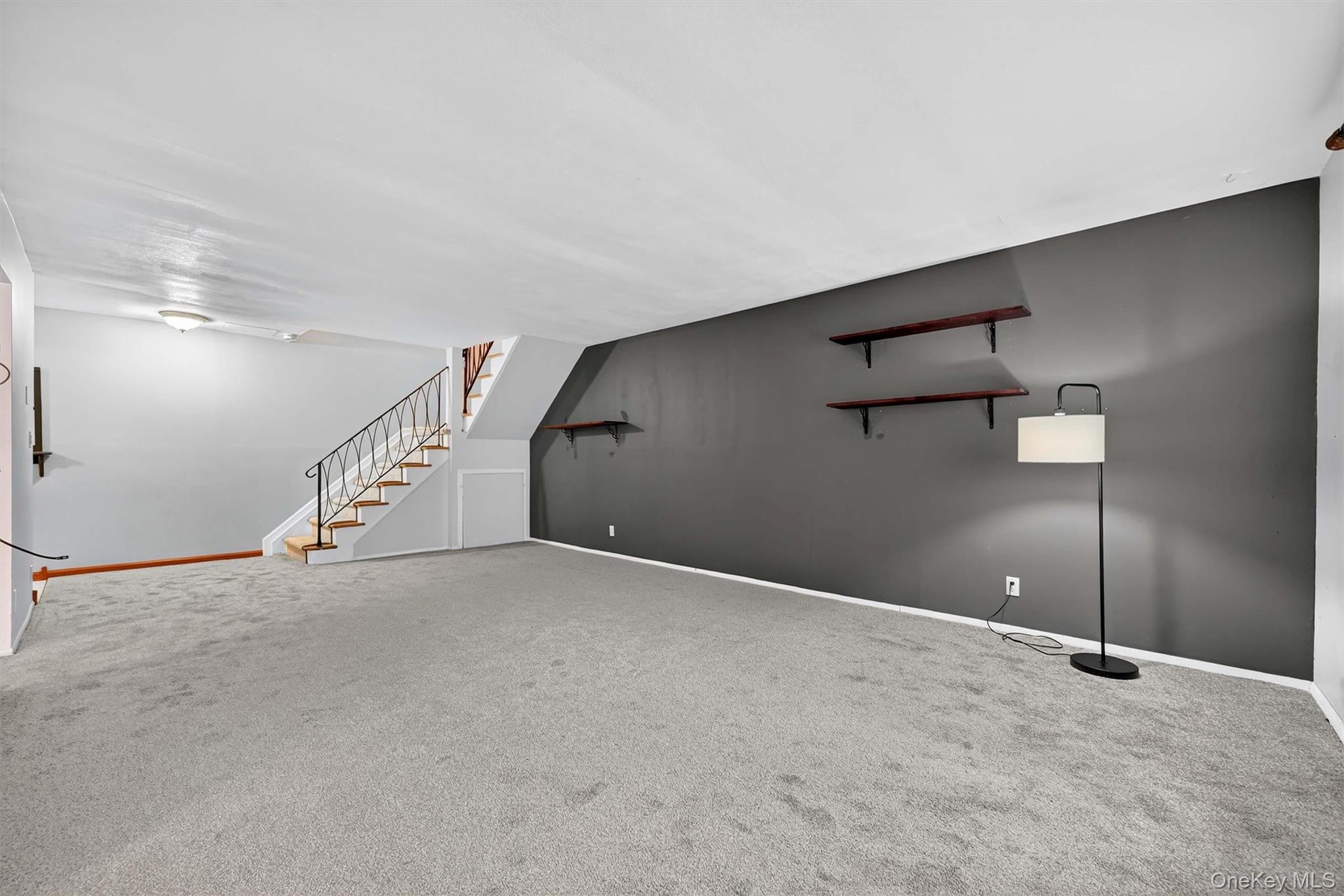 10 Oakwood Terrace 38 Out of NYC New Windsor, NY 12553