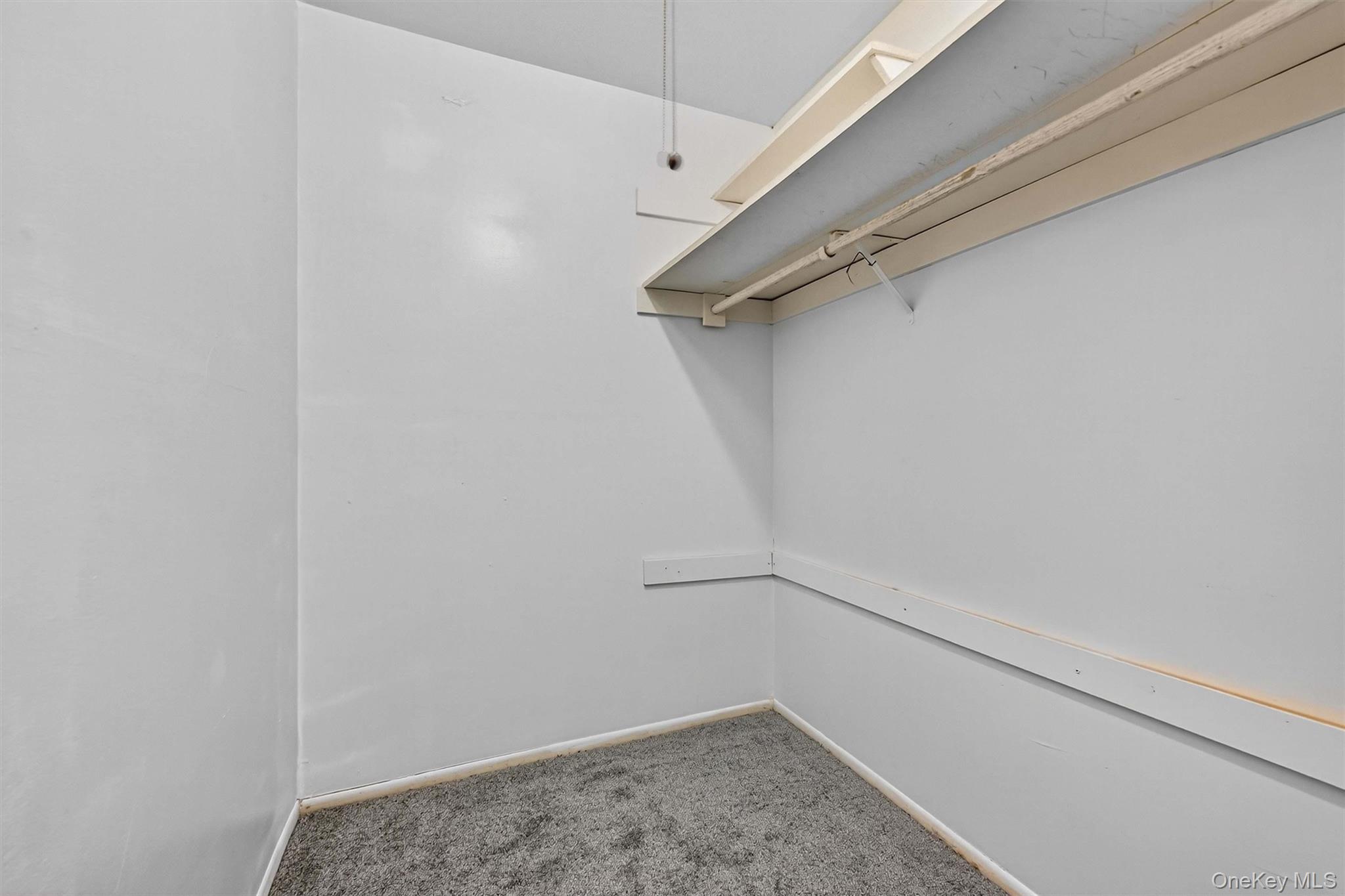 10 Oakwood Terrace 38 Out of NYC New Windsor, NY 12553