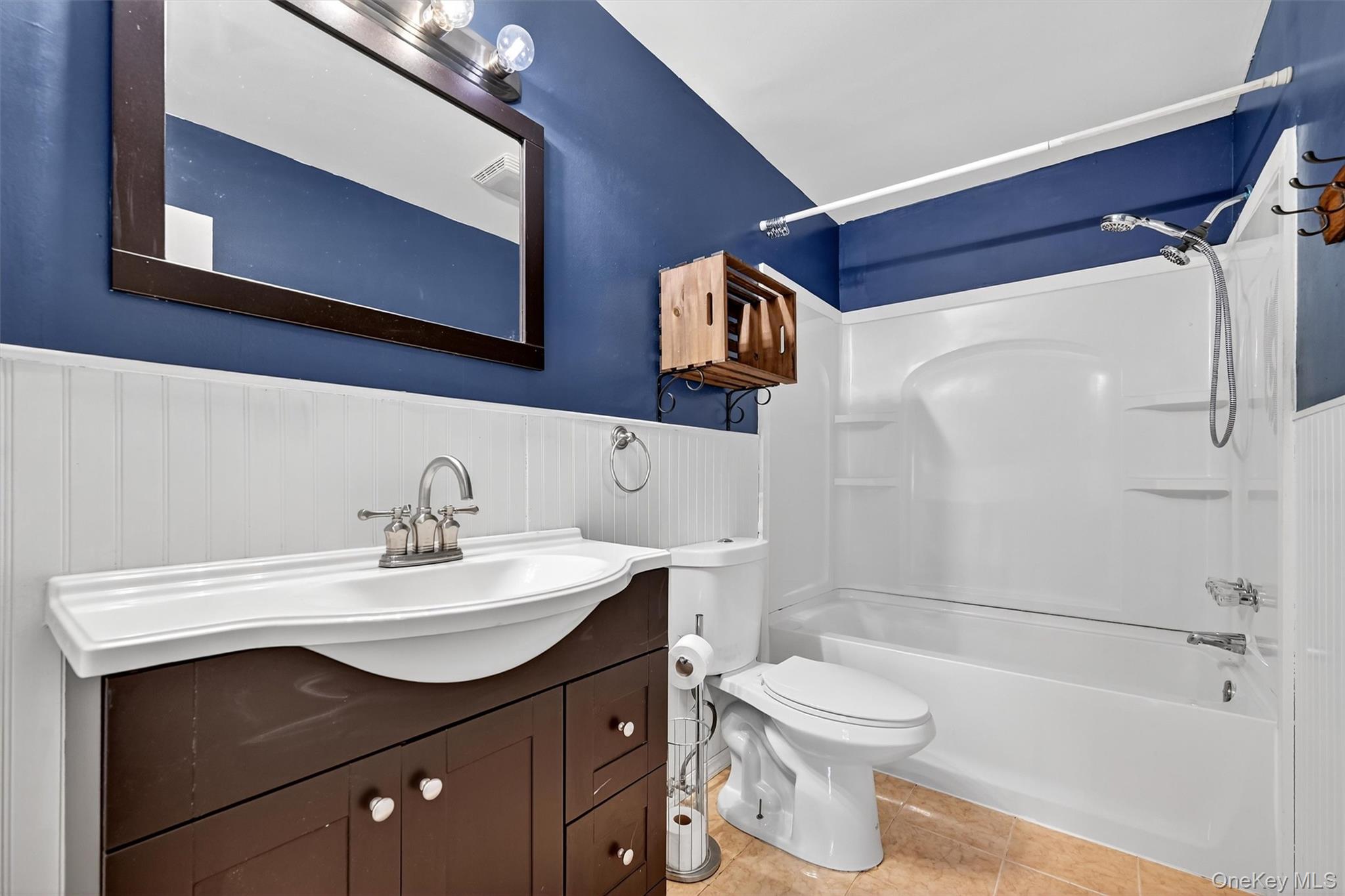 10 Oakwood Terrace 38 Out of NYC New Windsor, NY 12553