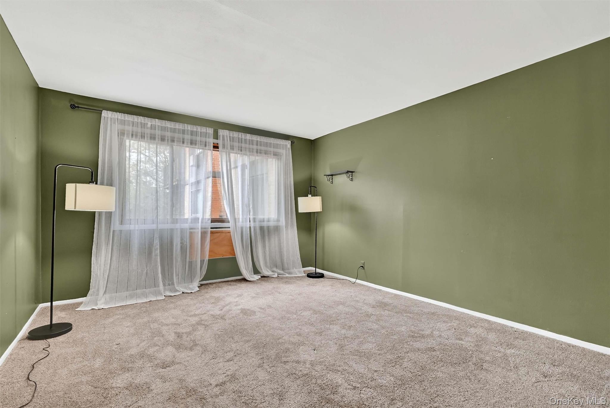 10 Oakwood Terrace 38 Out of NYC New Windsor, NY 12553