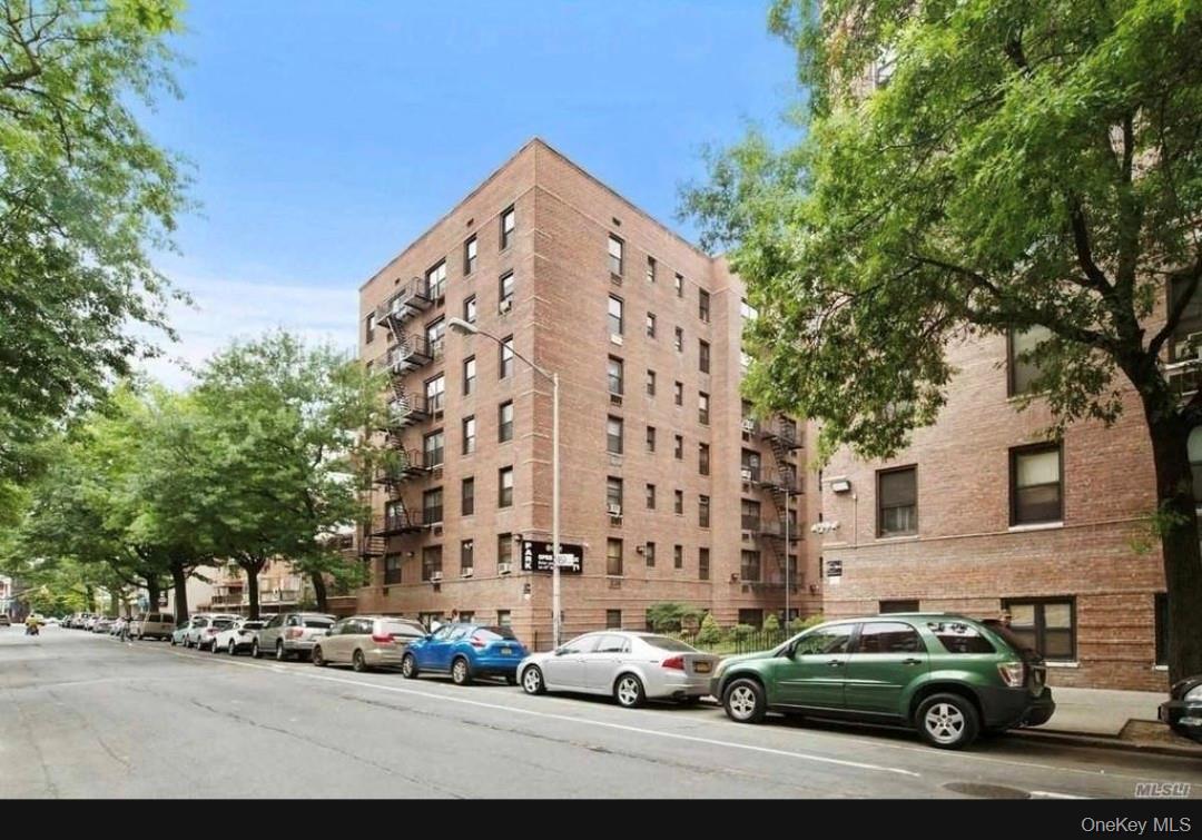 132-35 Sanford Avenue, Apt LD, Flushing, NY 11355