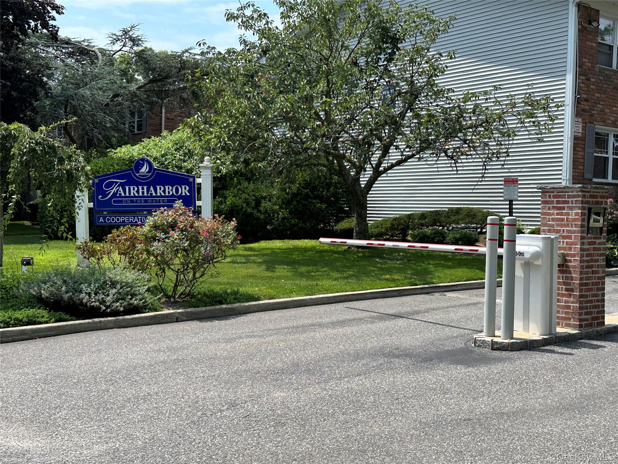 150 Fairharbor Drive 150 Patchogue Patchogue, NY 11772