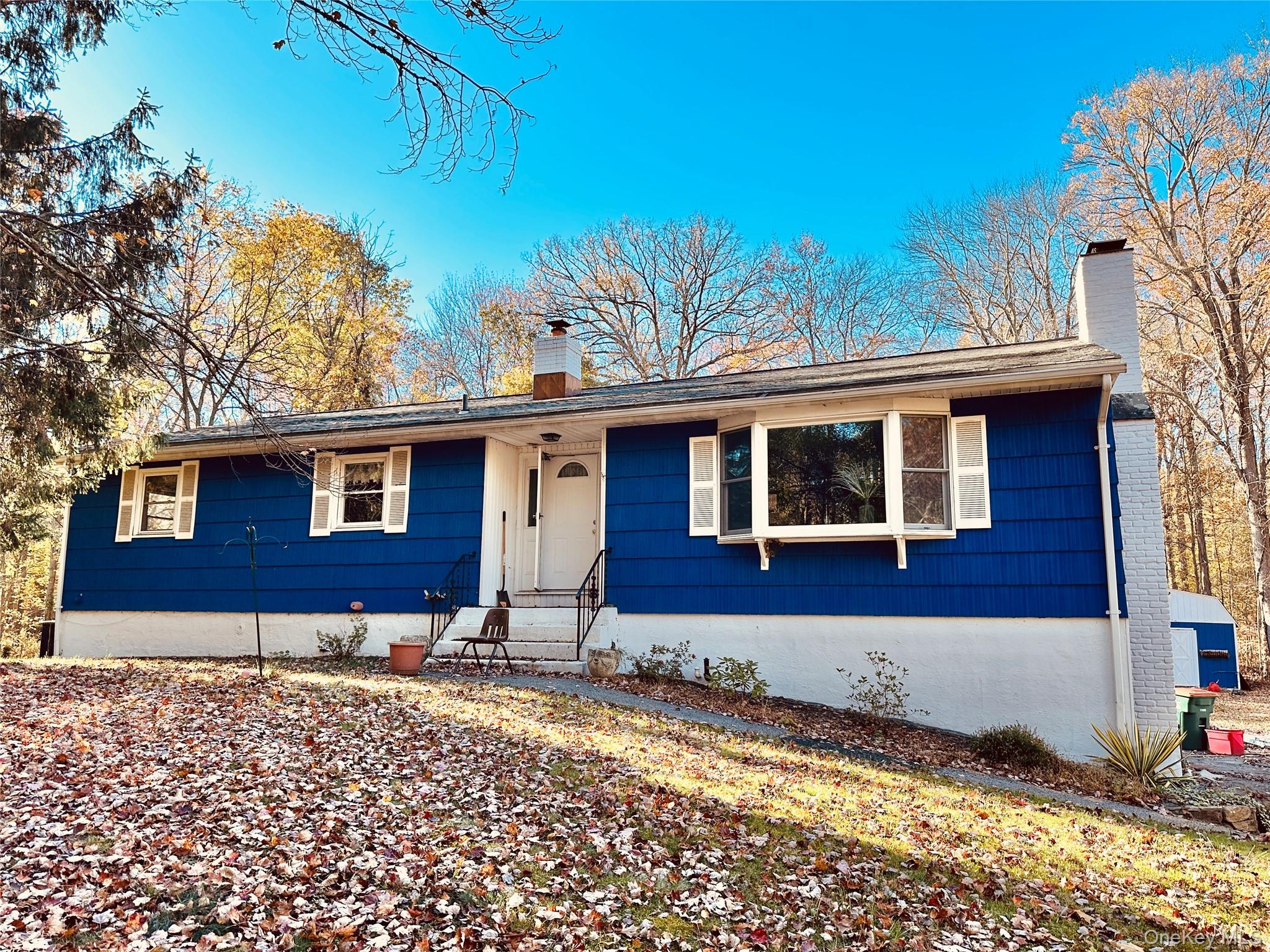 107 Oscawana Lake Road Out of NYC Putnam Valley, NY 10579