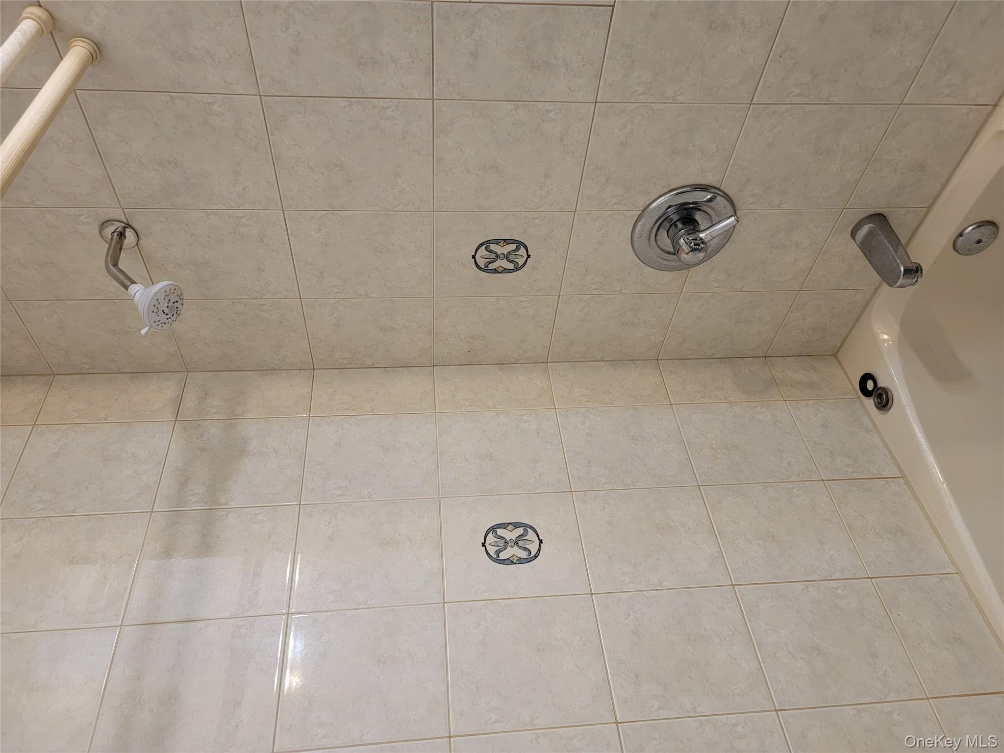 107 Oscawana Lake Road Out of NYC Putnam Valley, NY 10579