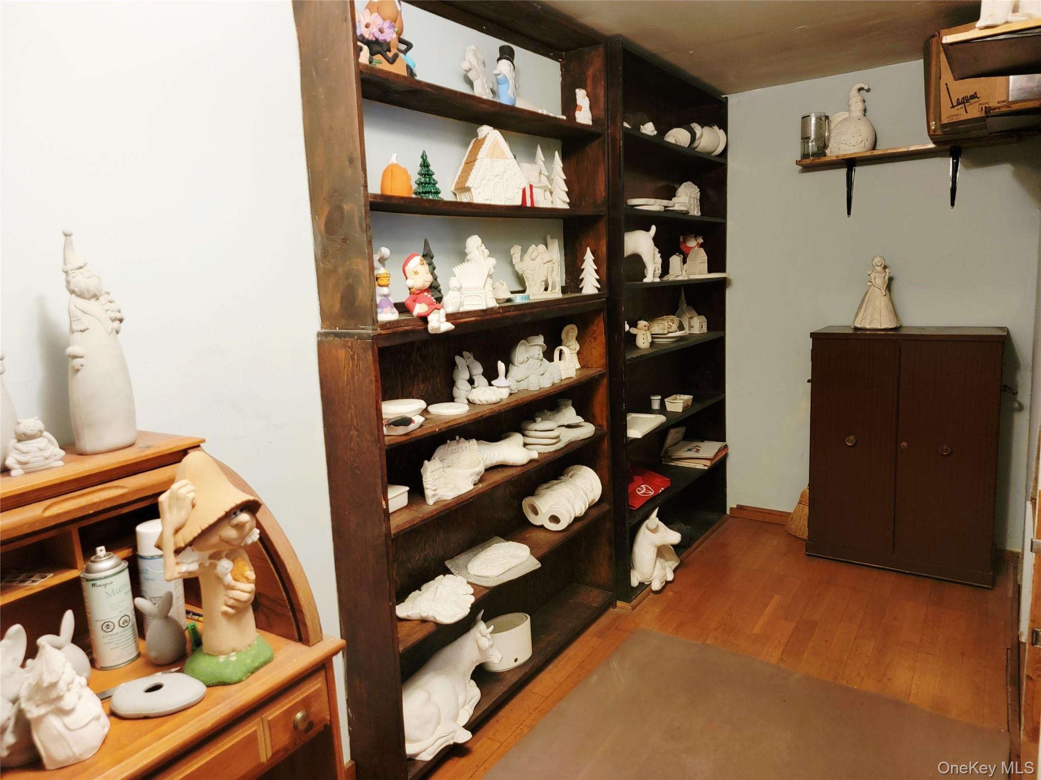 107 Oscawana Lake Road Out of NYC Putnam Valley, NY 10579