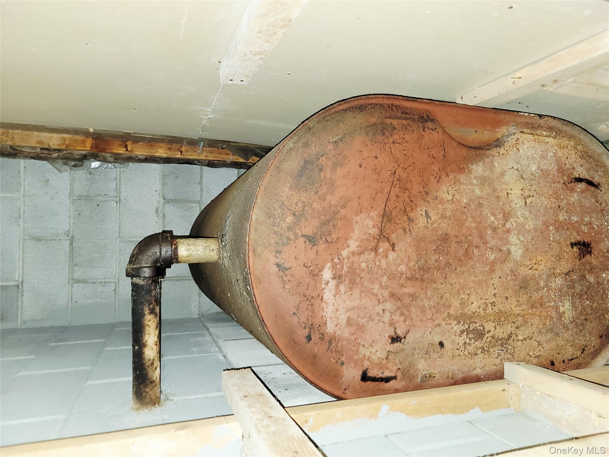 107 Oscawana Lake Road Out of NYC Putnam Valley, NY 10579