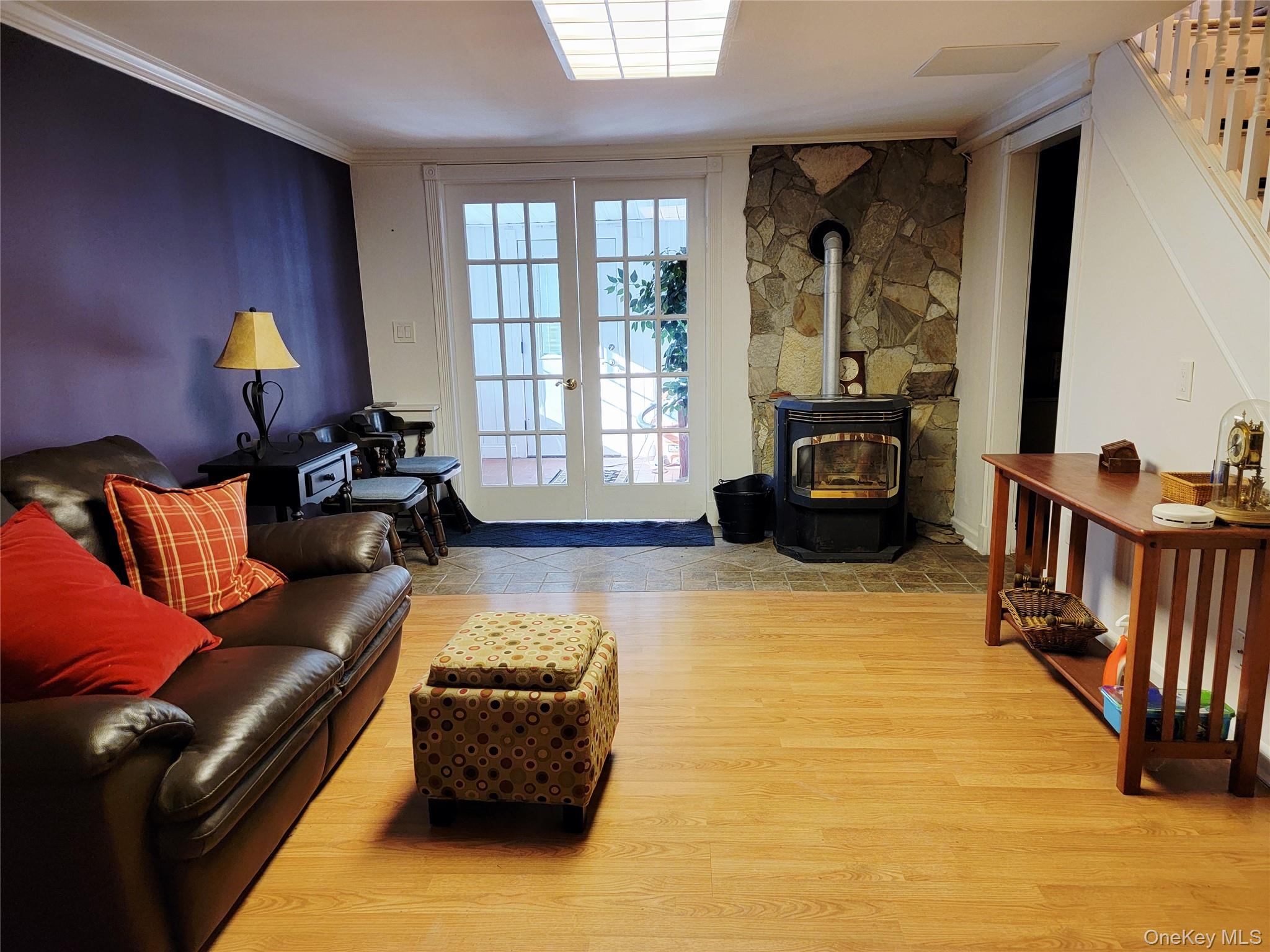 107 Oscawana Lake Road Out of NYC Putnam Valley, NY 10579