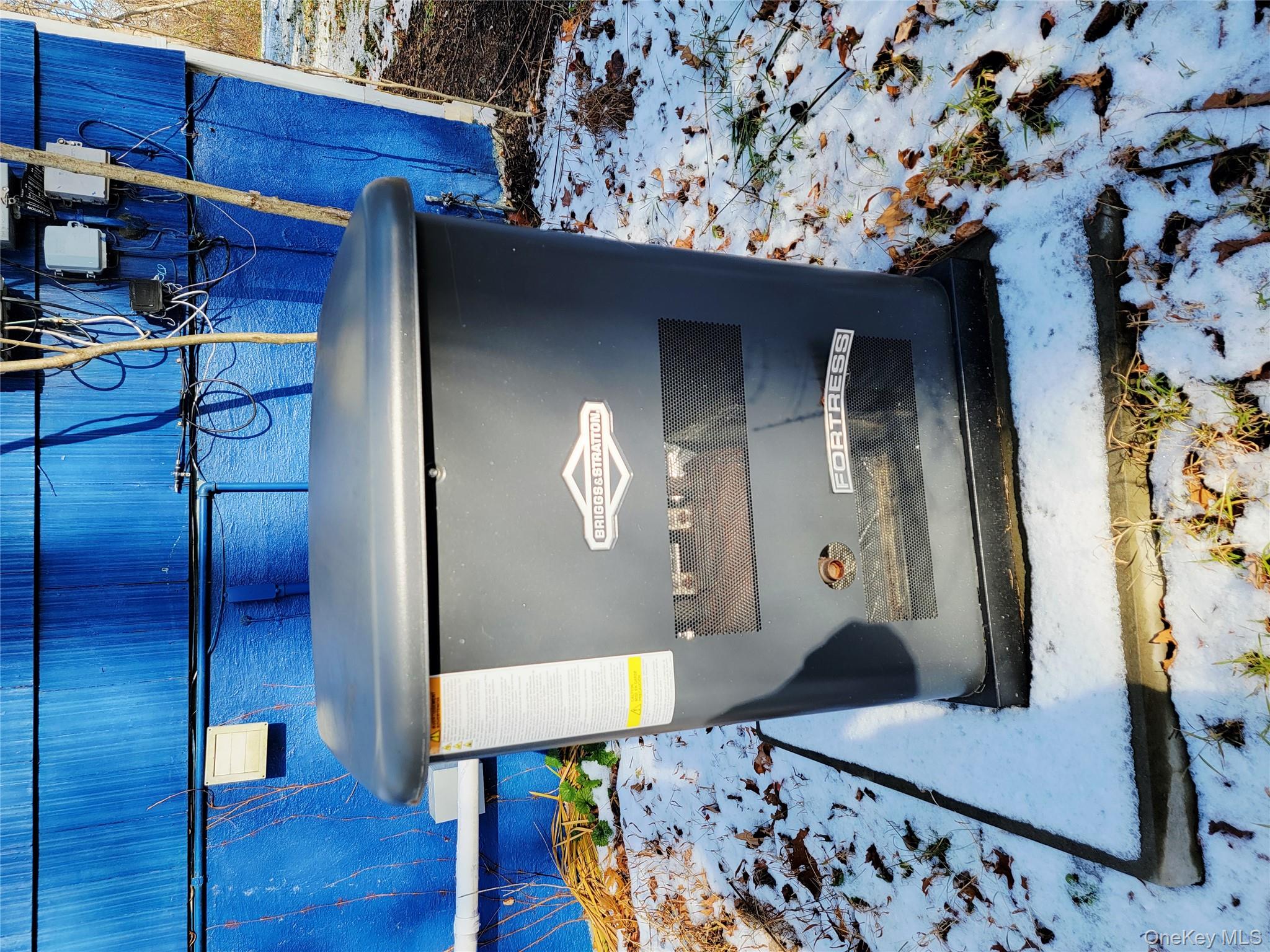 107 Oscawana Lake Road Out of NYC Putnam Valley, NY 10579