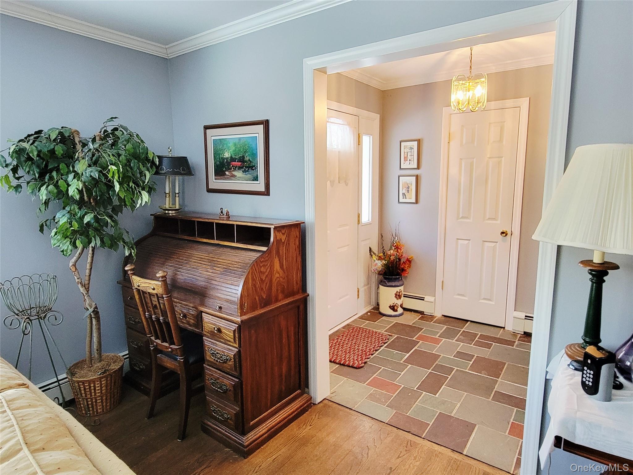 107 Oscawana Lake Road Out of NYC Putnam Valley, NY 10579