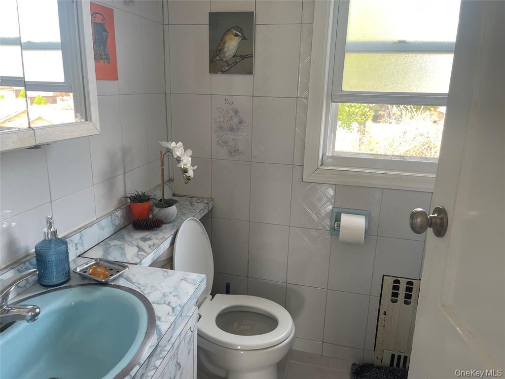 248-29 88th Road Bellerose Bellerose, NY 11426