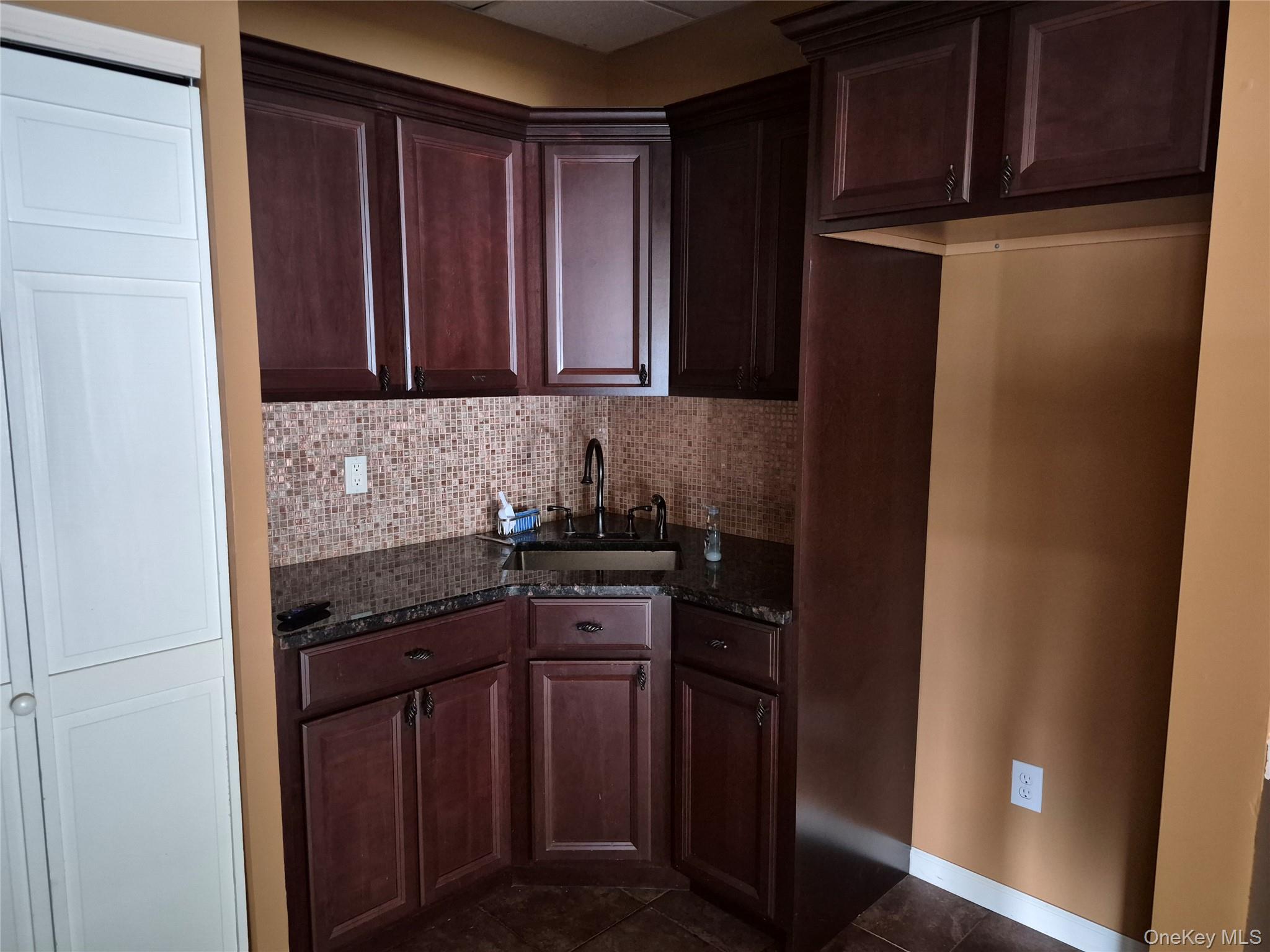 2395 Ocean Avenue 2 Ronkonkoma Ronkonkoma, NY 11779