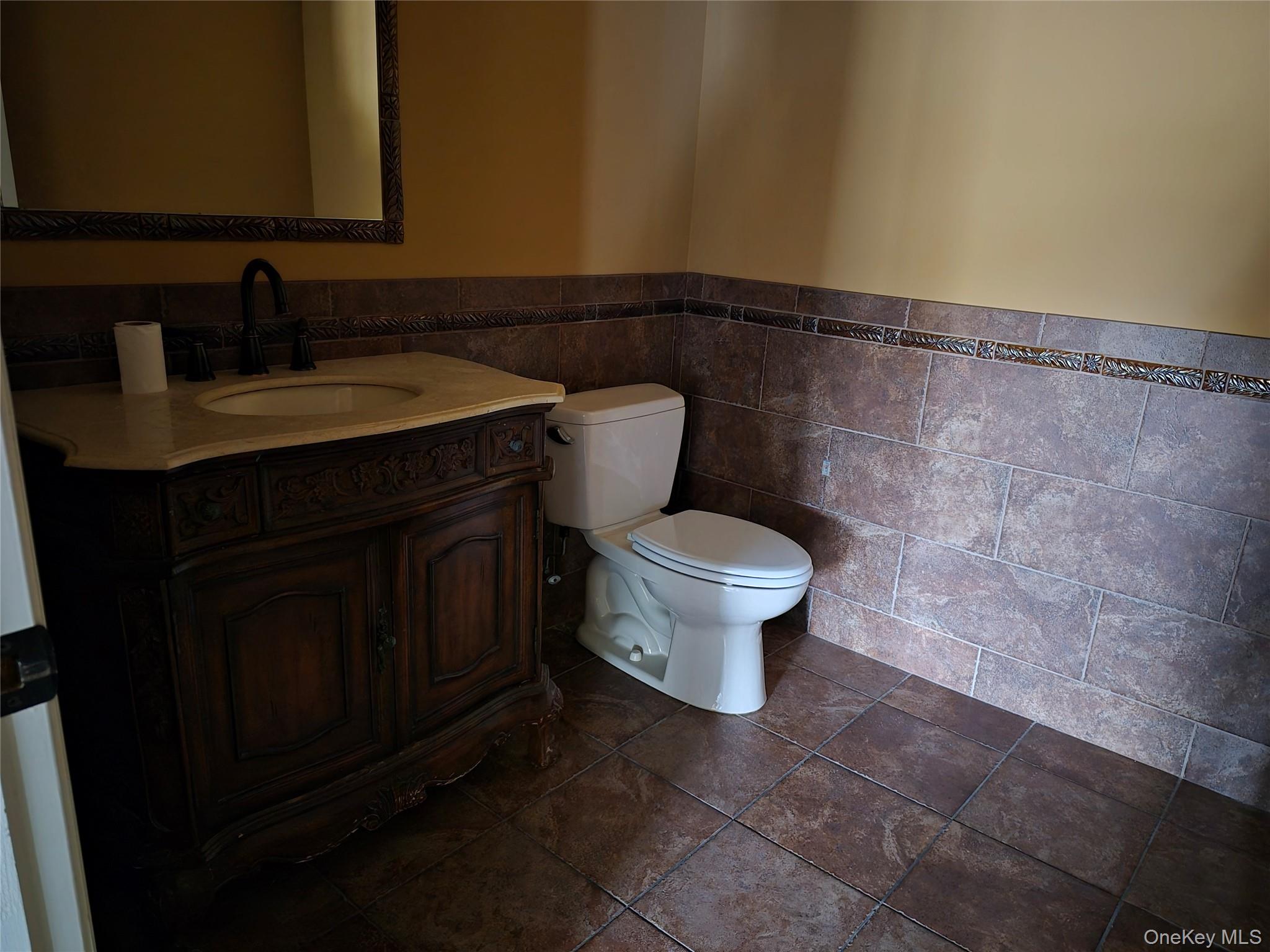 2395 Ocean Avenue 2 Ronkonkoma Ronkonkoma, NY 11779