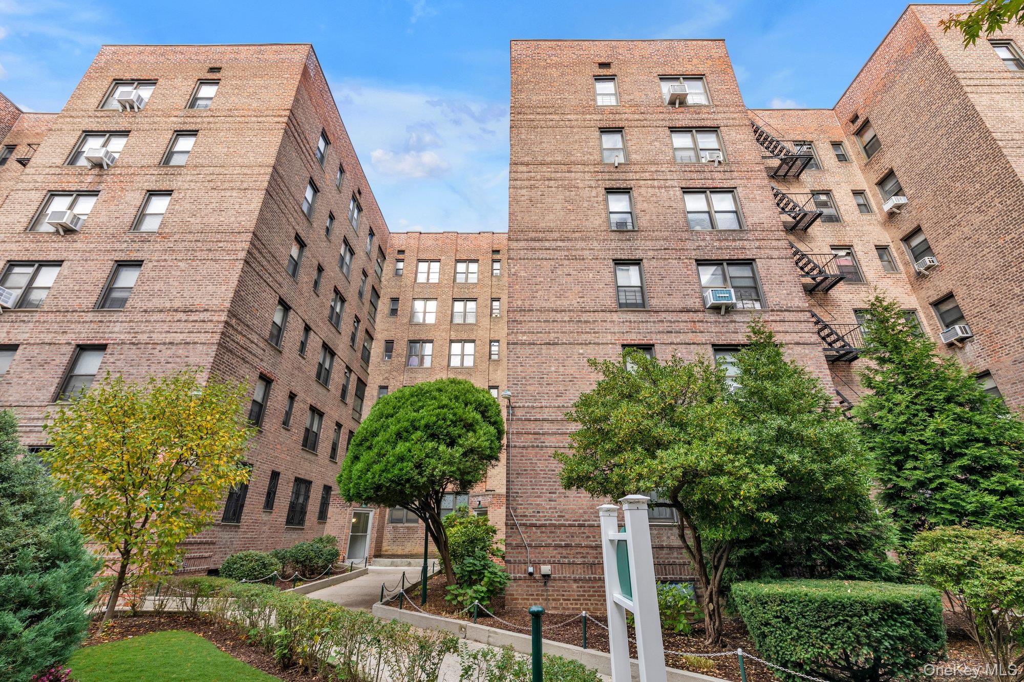 4334 Union Street, Apt 5-H, Flushing, NY 11355