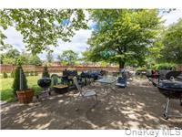 224-24 Union Turnpike 6-G Oakland Gardens Oakland Gardens, NY 11364