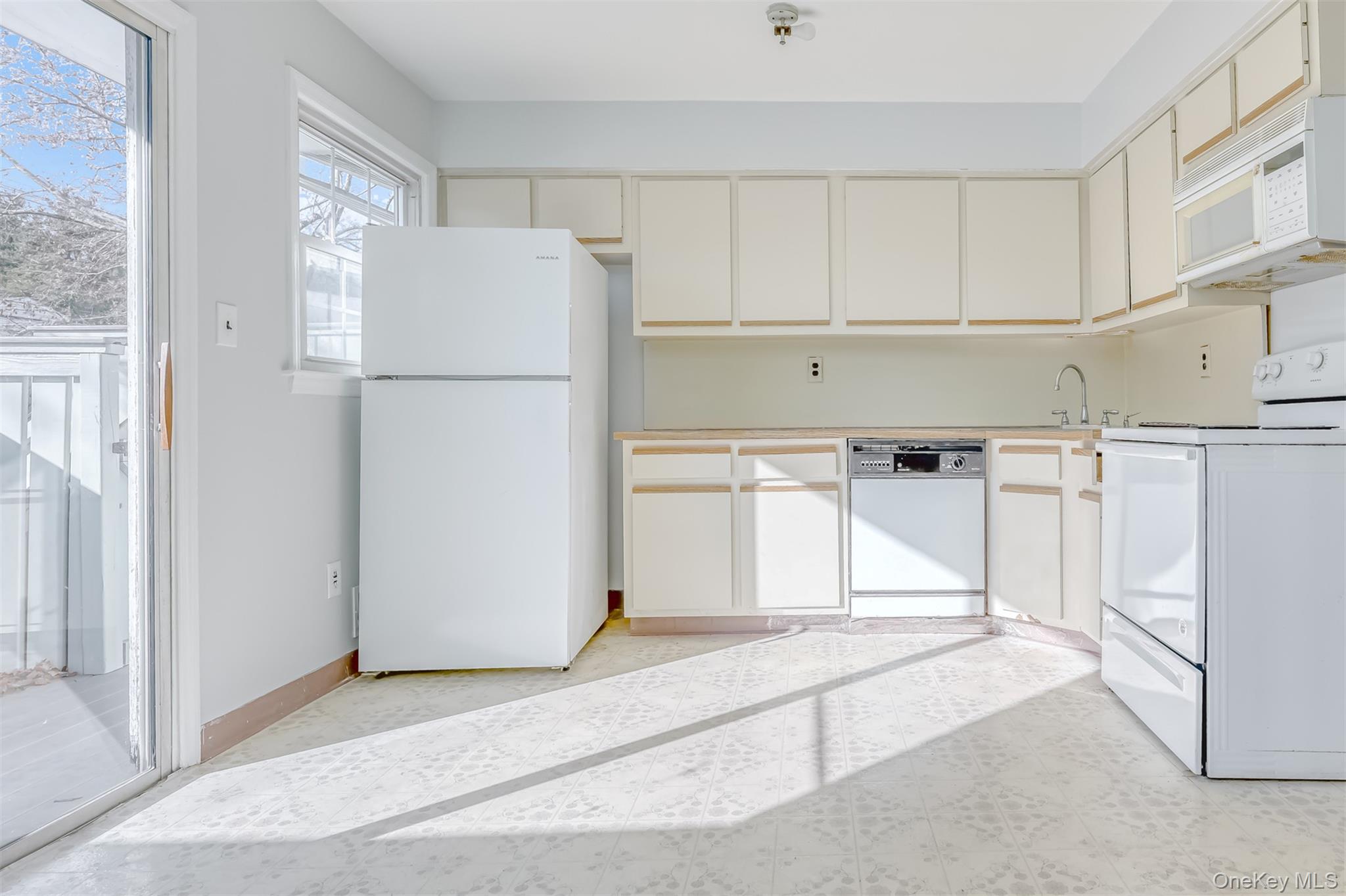 23 Gladys Drive Out of NYC Spring Valley, NY 10977