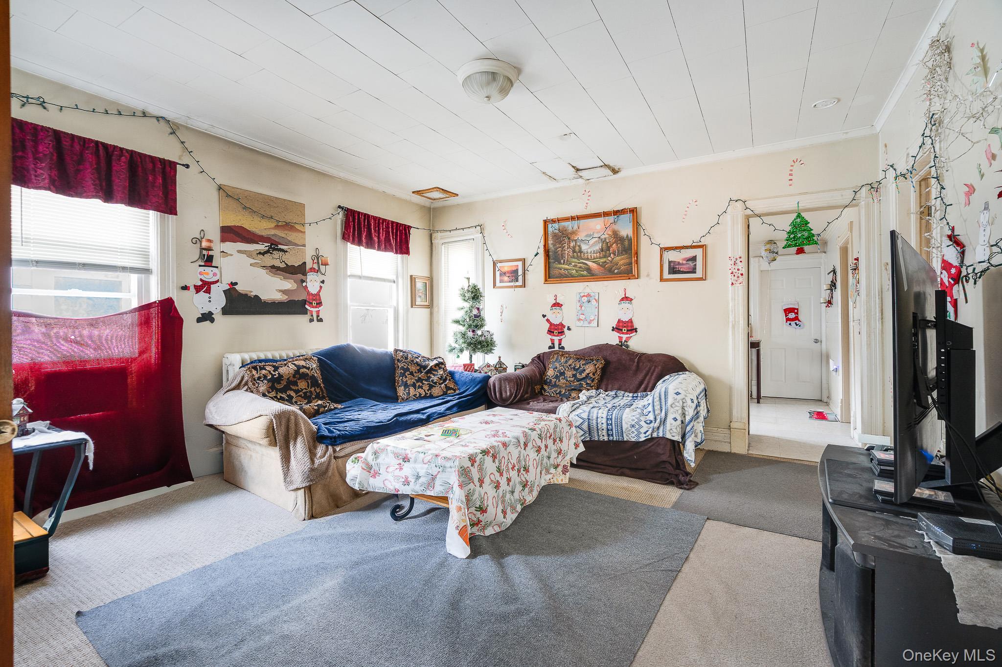 12 Parker Avenue Out of NYC Poughkeepsie, NY 12601