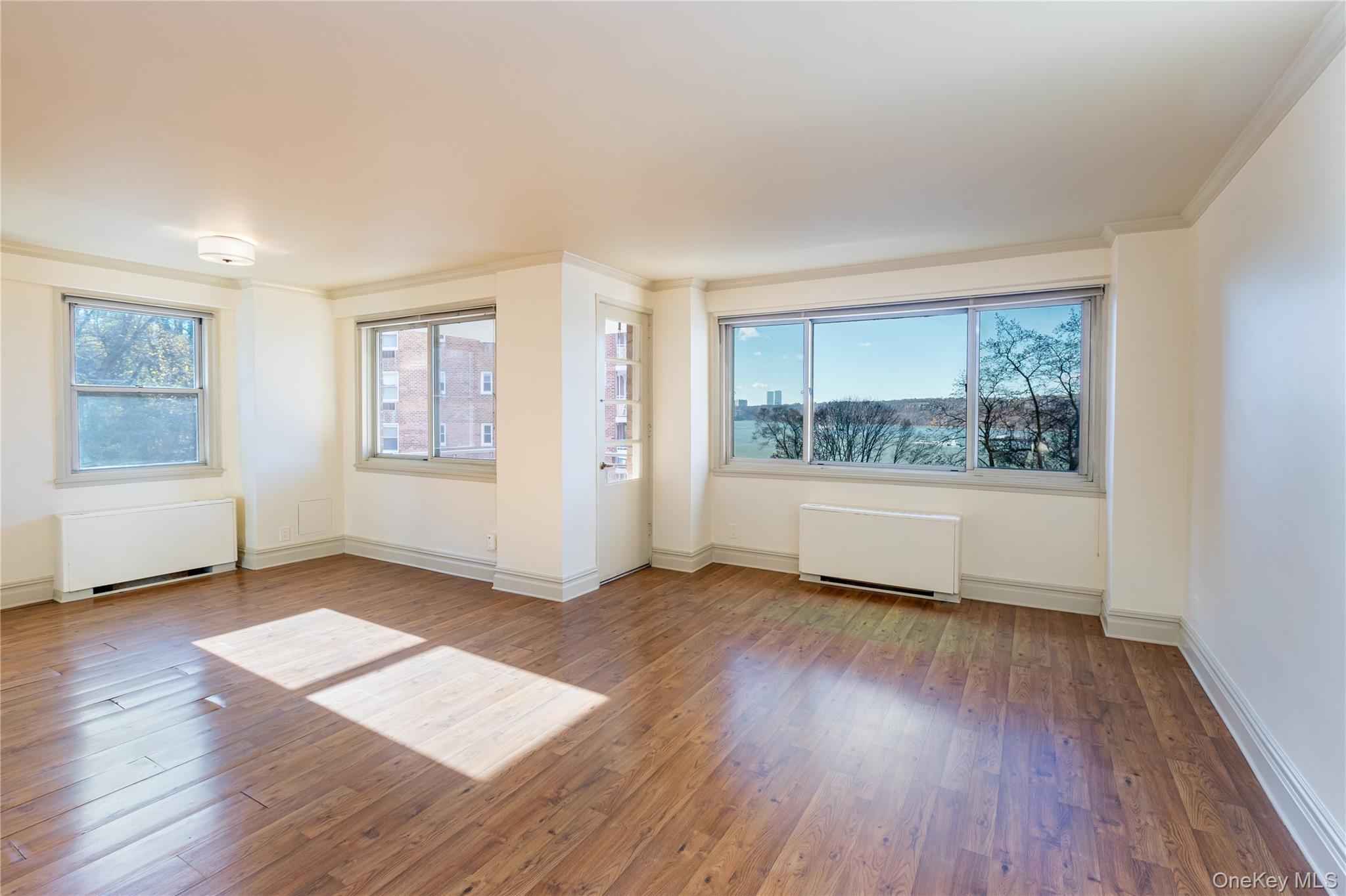 2621 Palisade Avenue 4-J Bronx, NY 10463