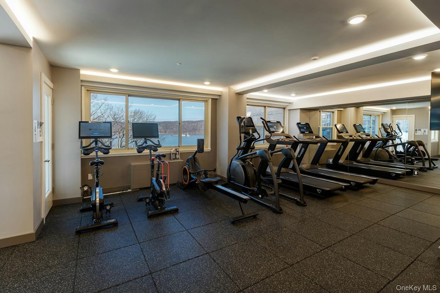 2621 Palisade Avenue 4-J Bronx, NY 10463