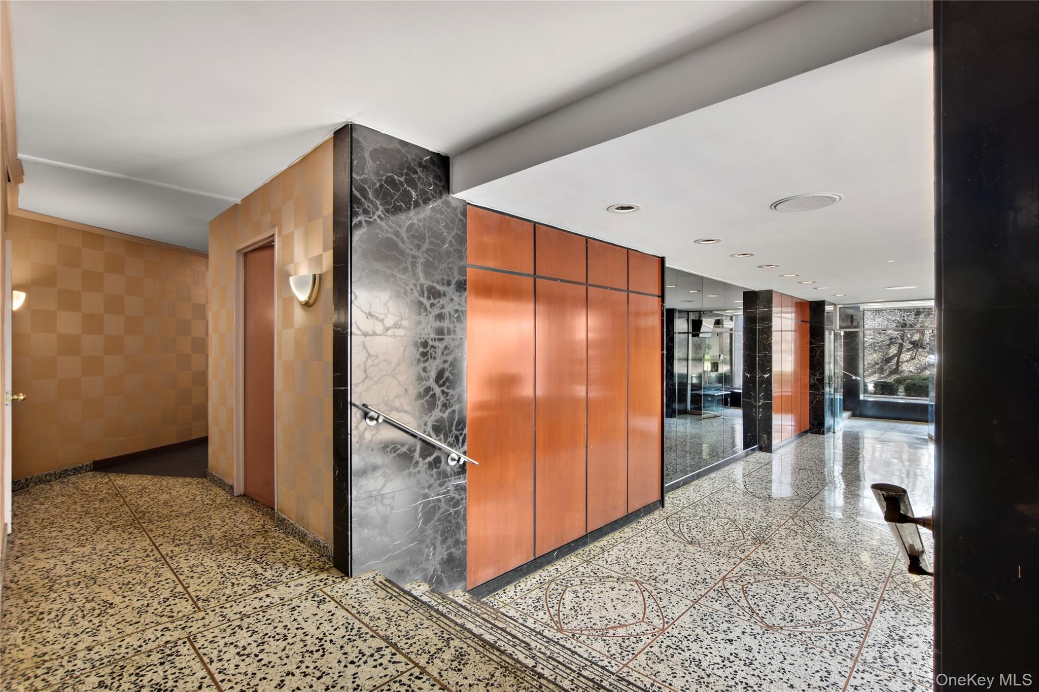 2621 Palisade Avenue 4-J Bronx, NY 10463