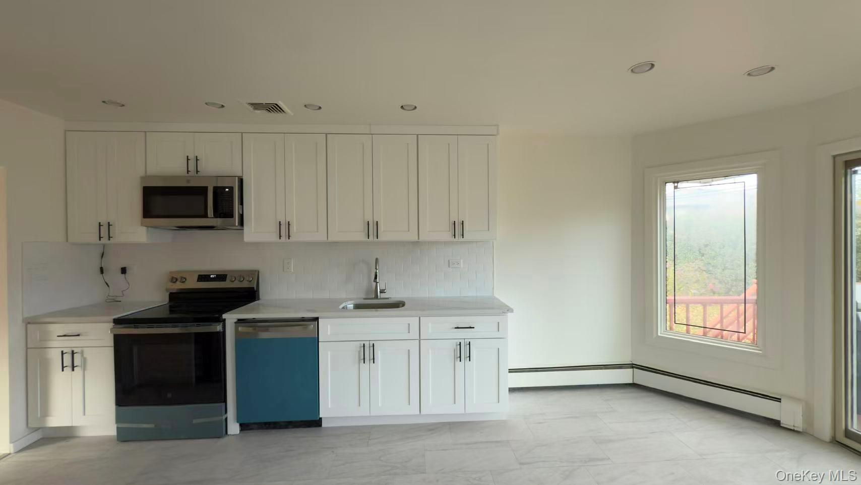 16 Middle Lane Jericho Jericho, NY 11753