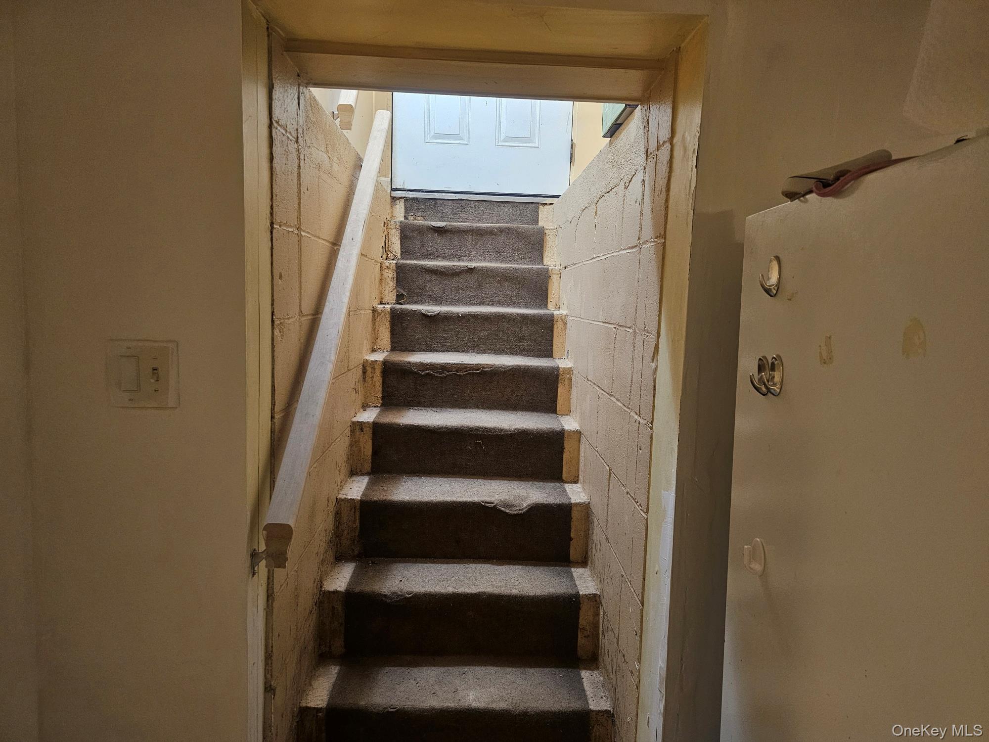 11 Edgewood Avenue Farmingville Farmingville, NY 11738