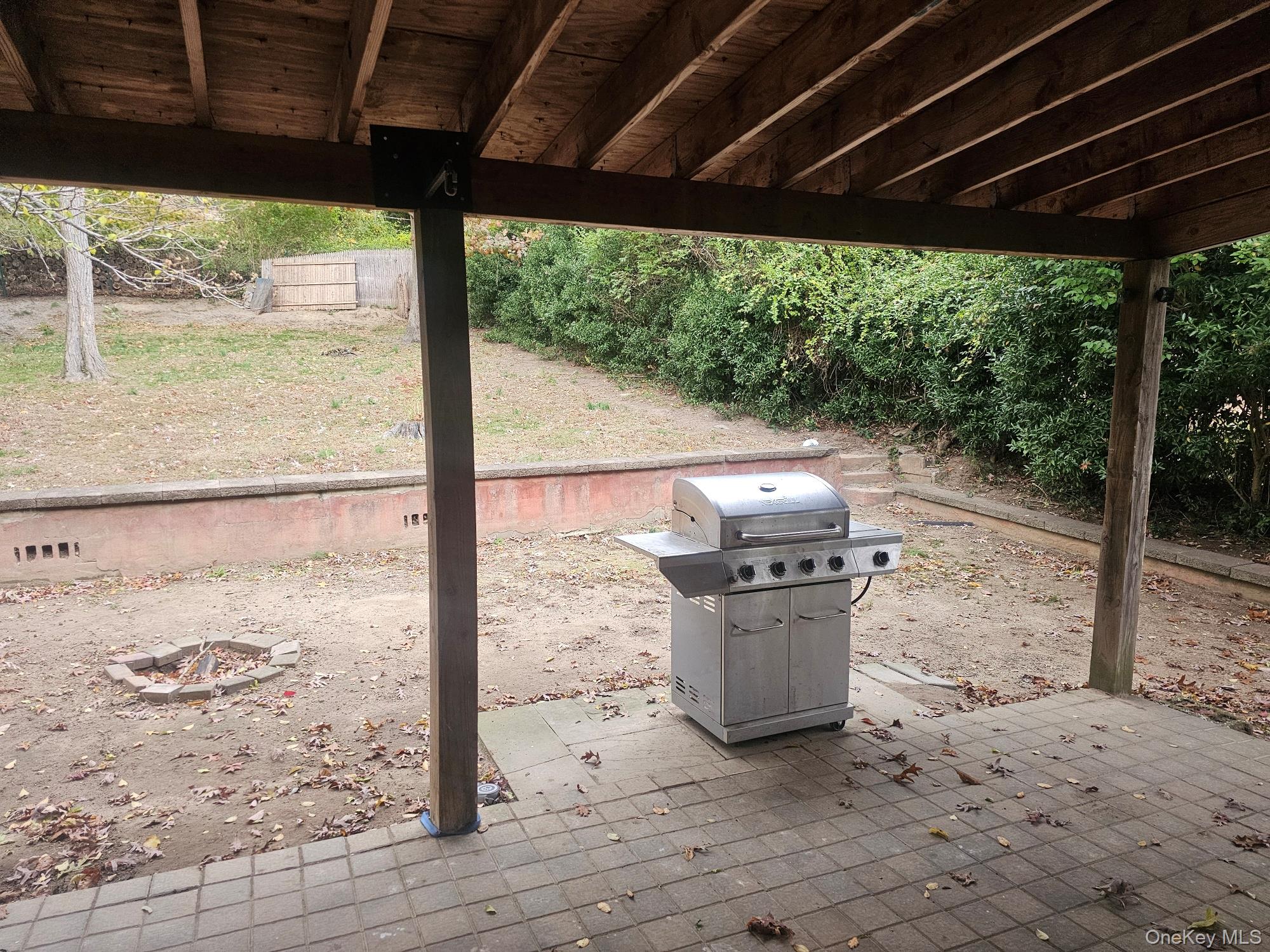 11 Edgewood Avenue Farmingville Farmingville, NY 11738