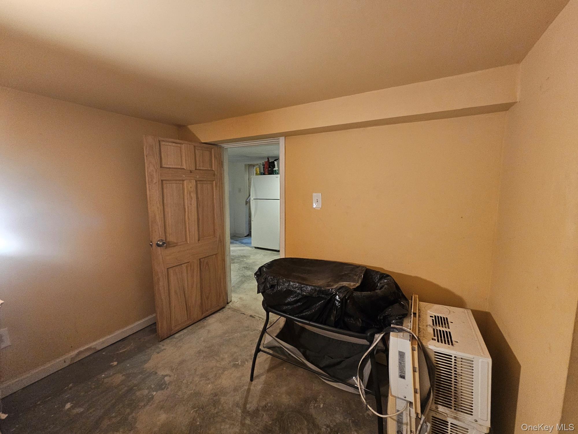 11 Edgewood Avenue Farmingville Farmingville, NY 11738