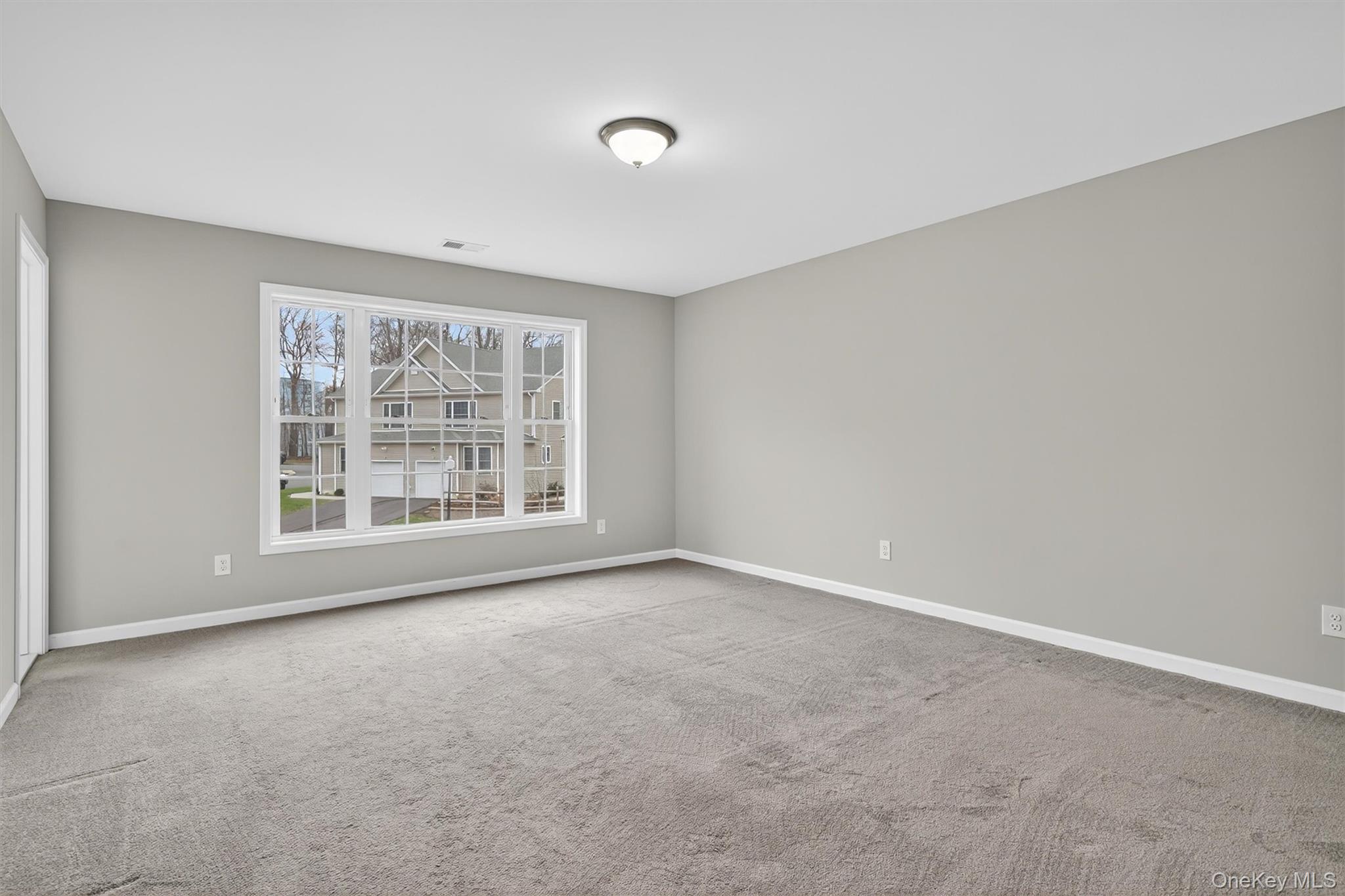 43 Pinto Road E 43 Out of NYC Middletown, NY 10941