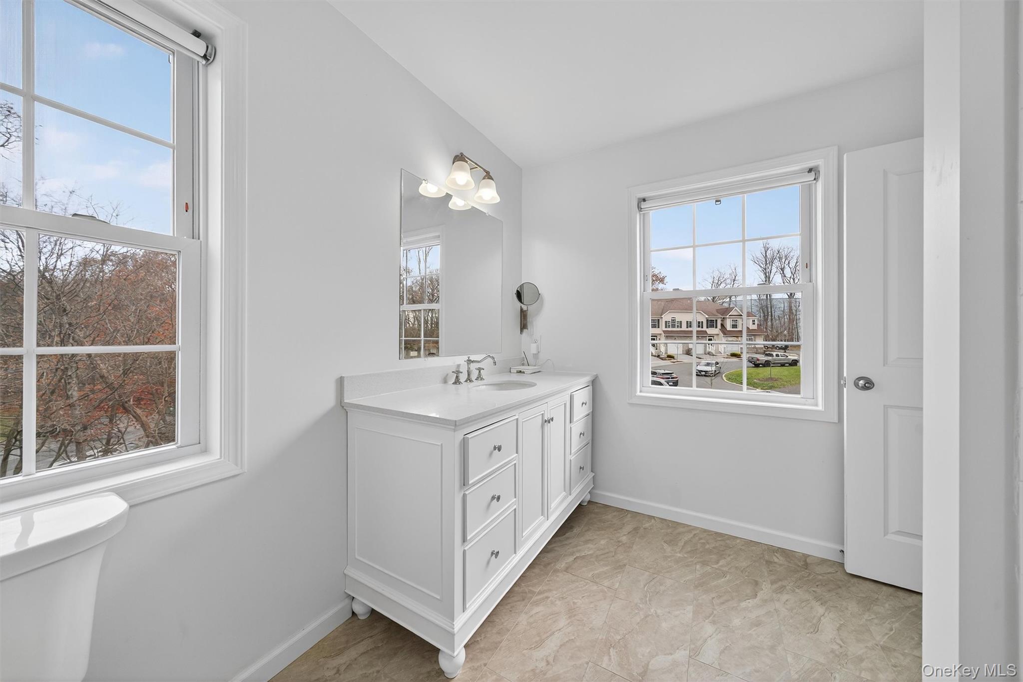 43 Pinto Road E 43 Out of NYC Middletown, NY 10941