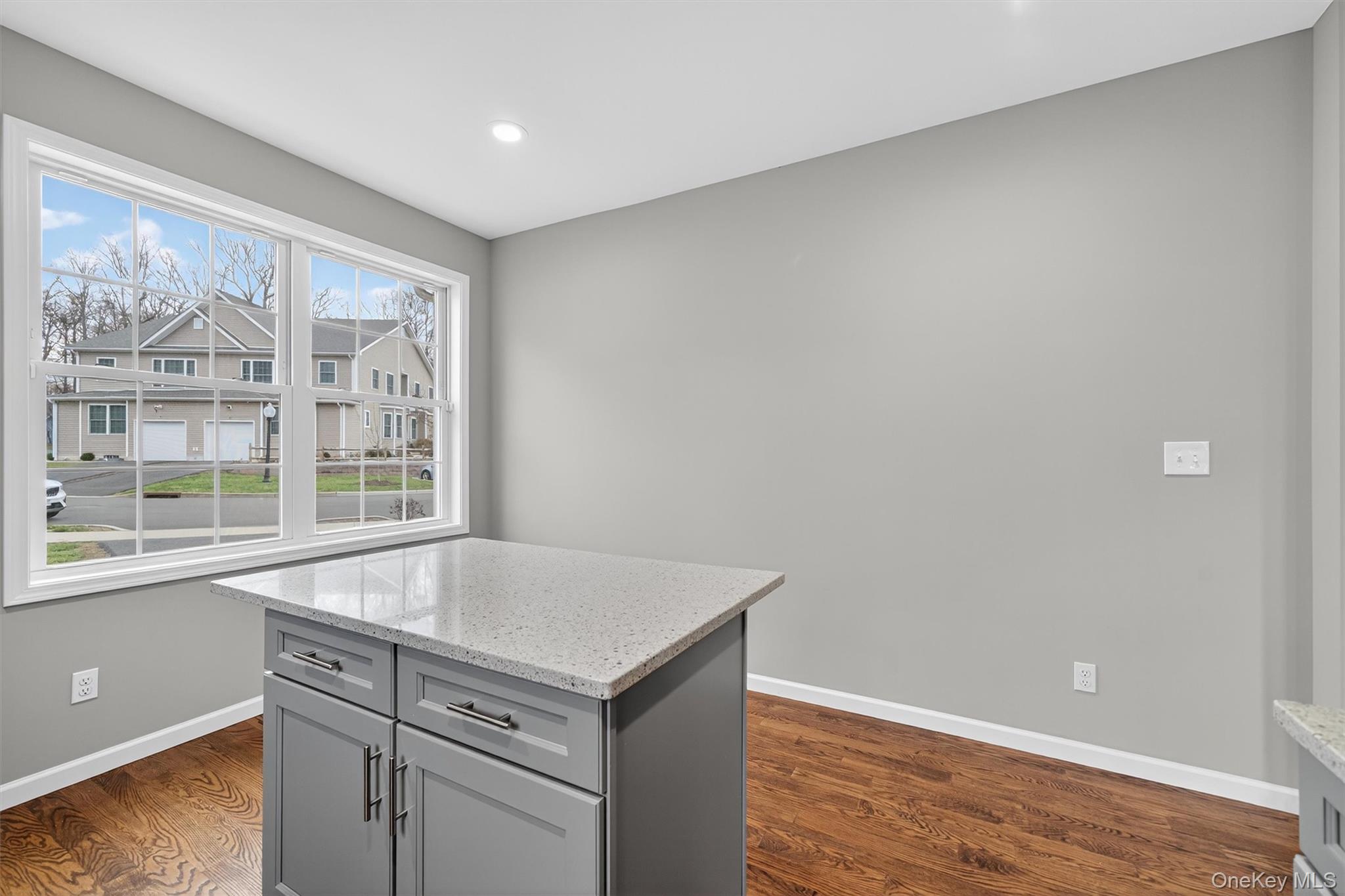 43 Pinto Road E 43 Out of NYC Middletown, NY 10941