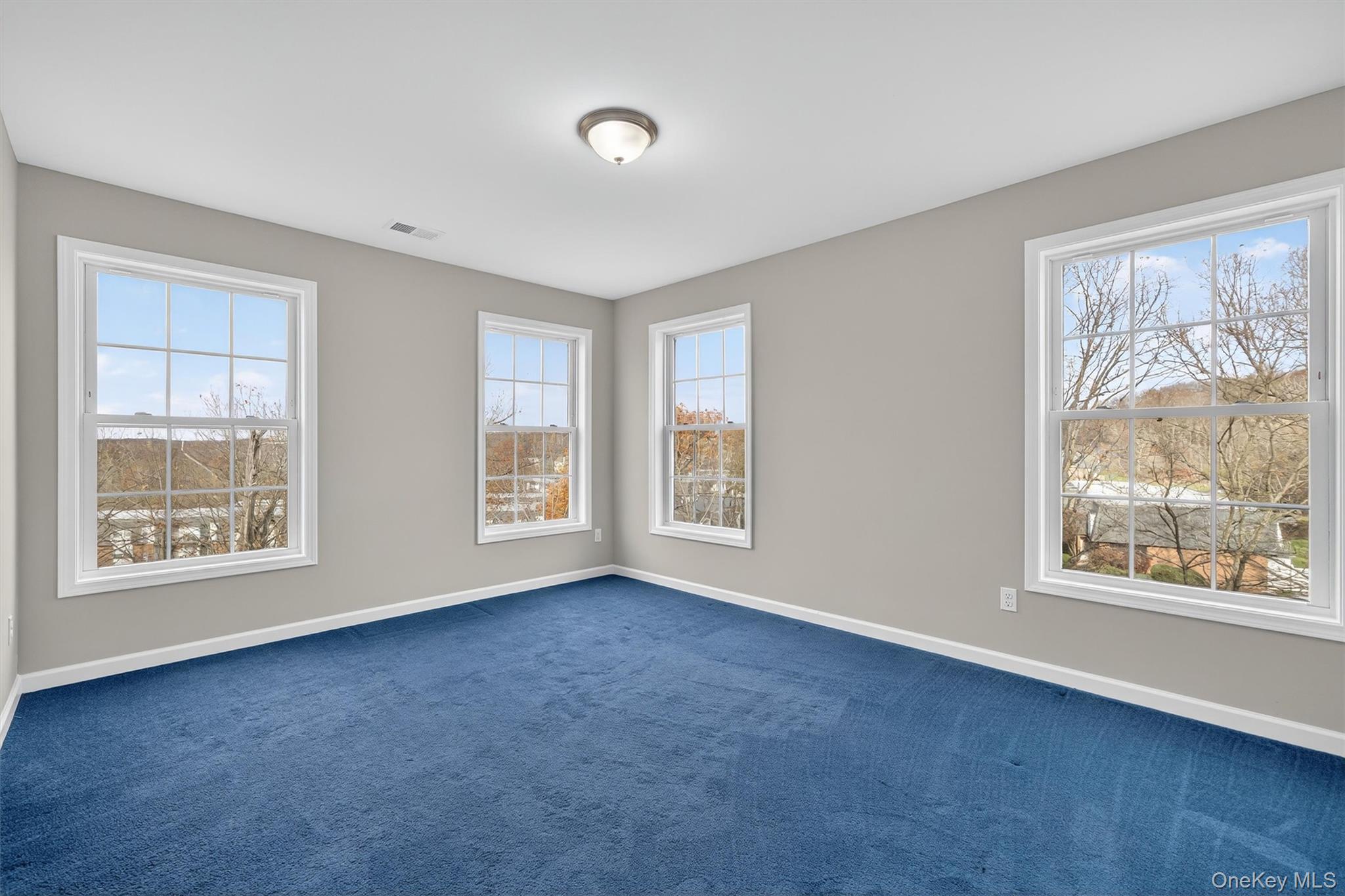 43 Pinto Road E 43 Out of NYC Middletown, NY 10941