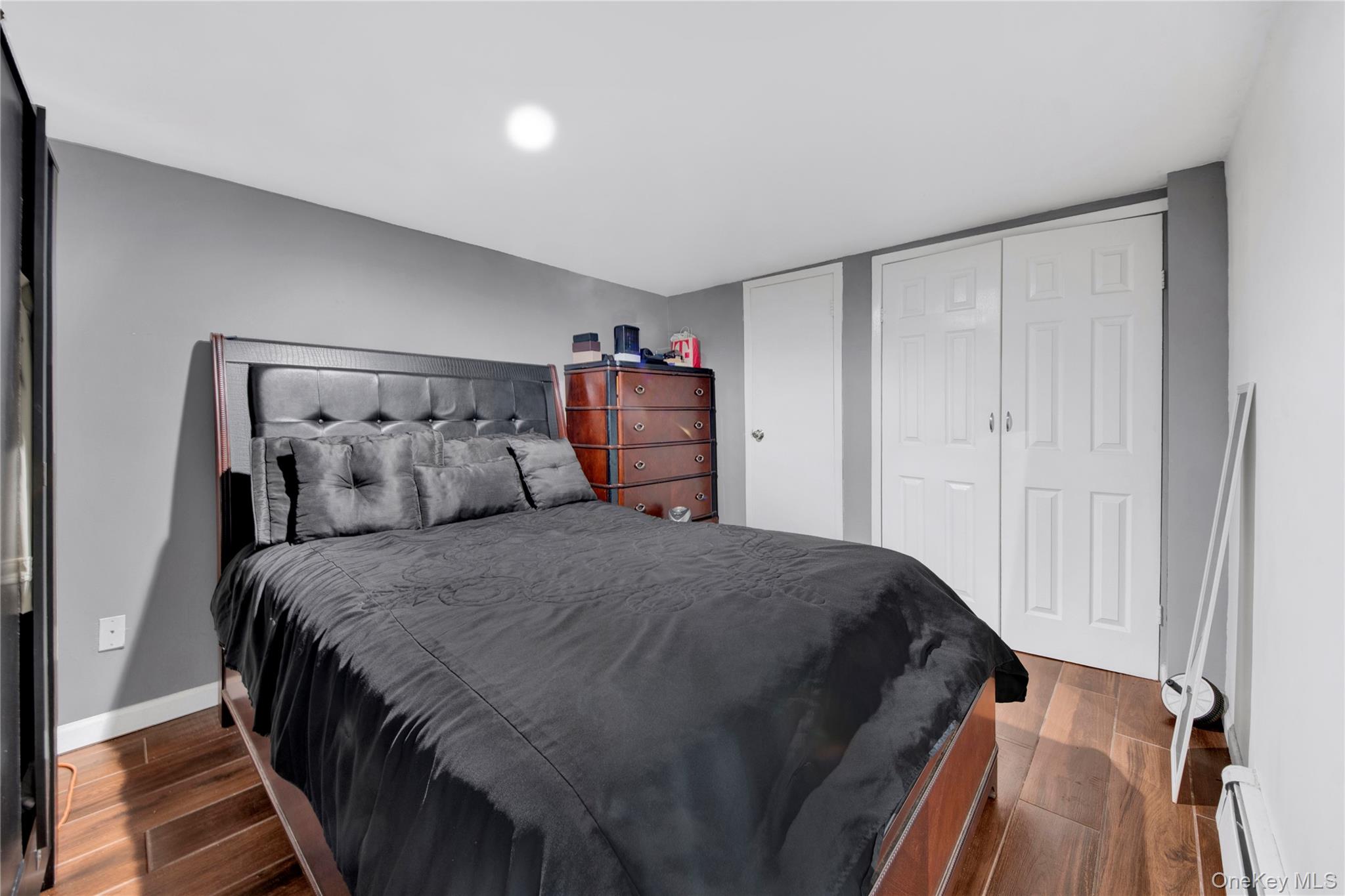 721 Thieriot Avenue Bronx, NY 10473