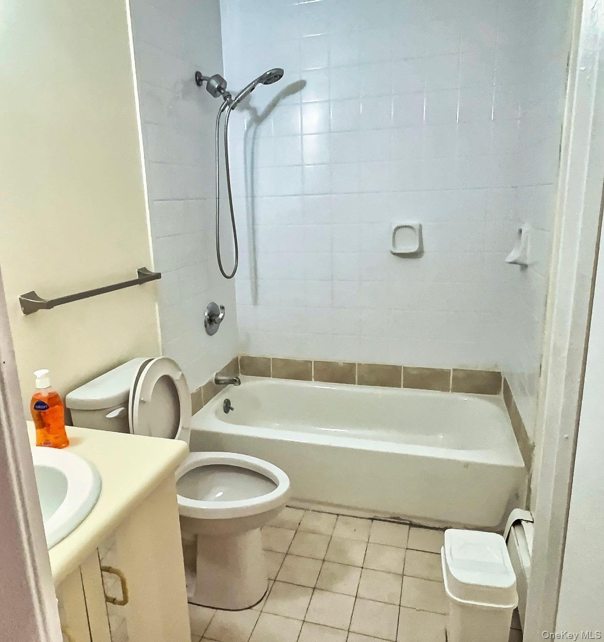 721 Thieriot Avenue Bronx, NY 10473