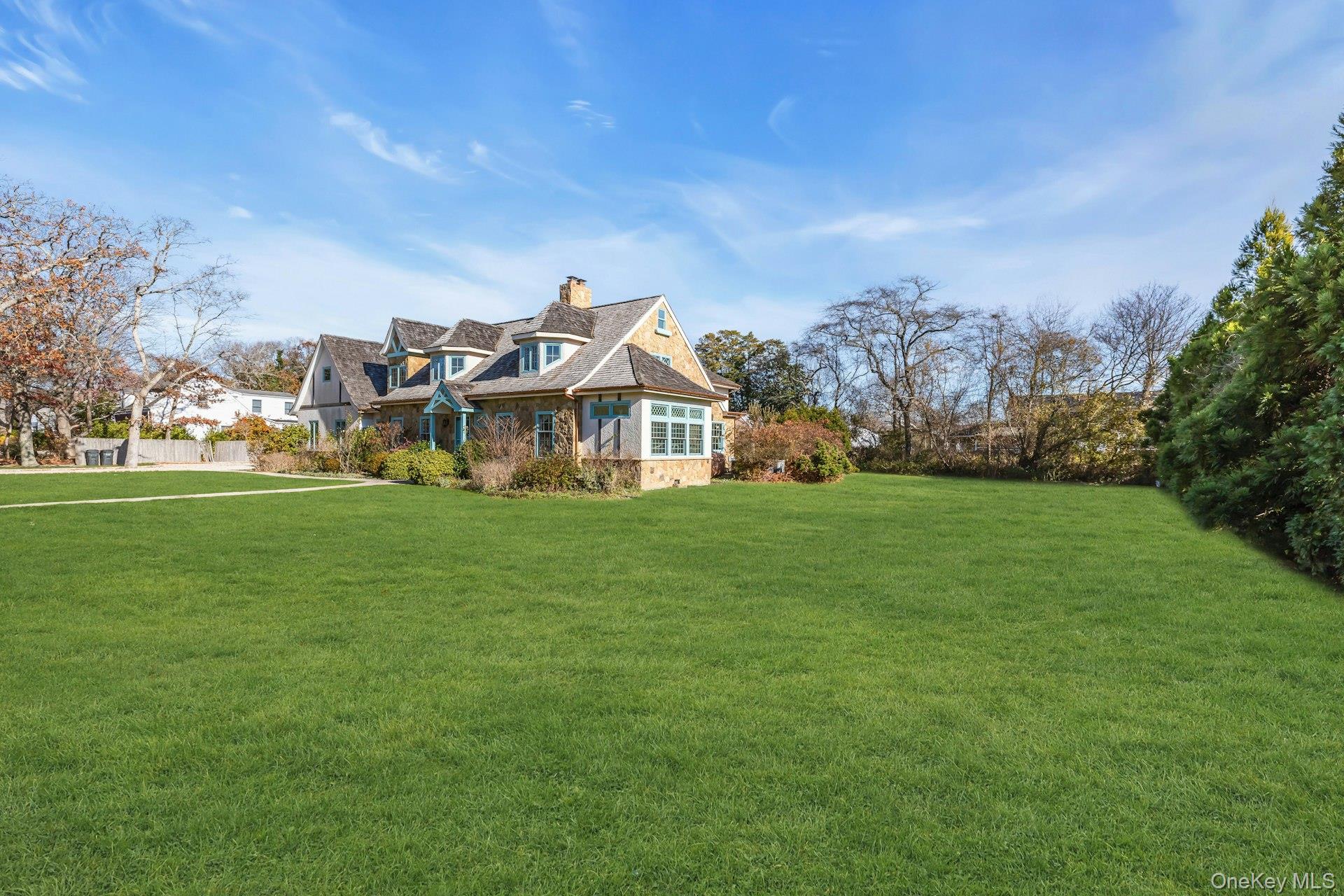 249 Gerritsen Avenue Bayport Bayport, NY 11705