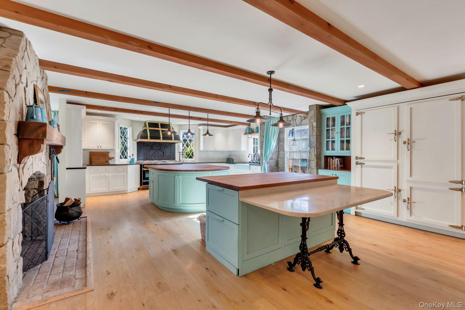 249 Gerritsen Avenue Bayport Bayport, NY 11705