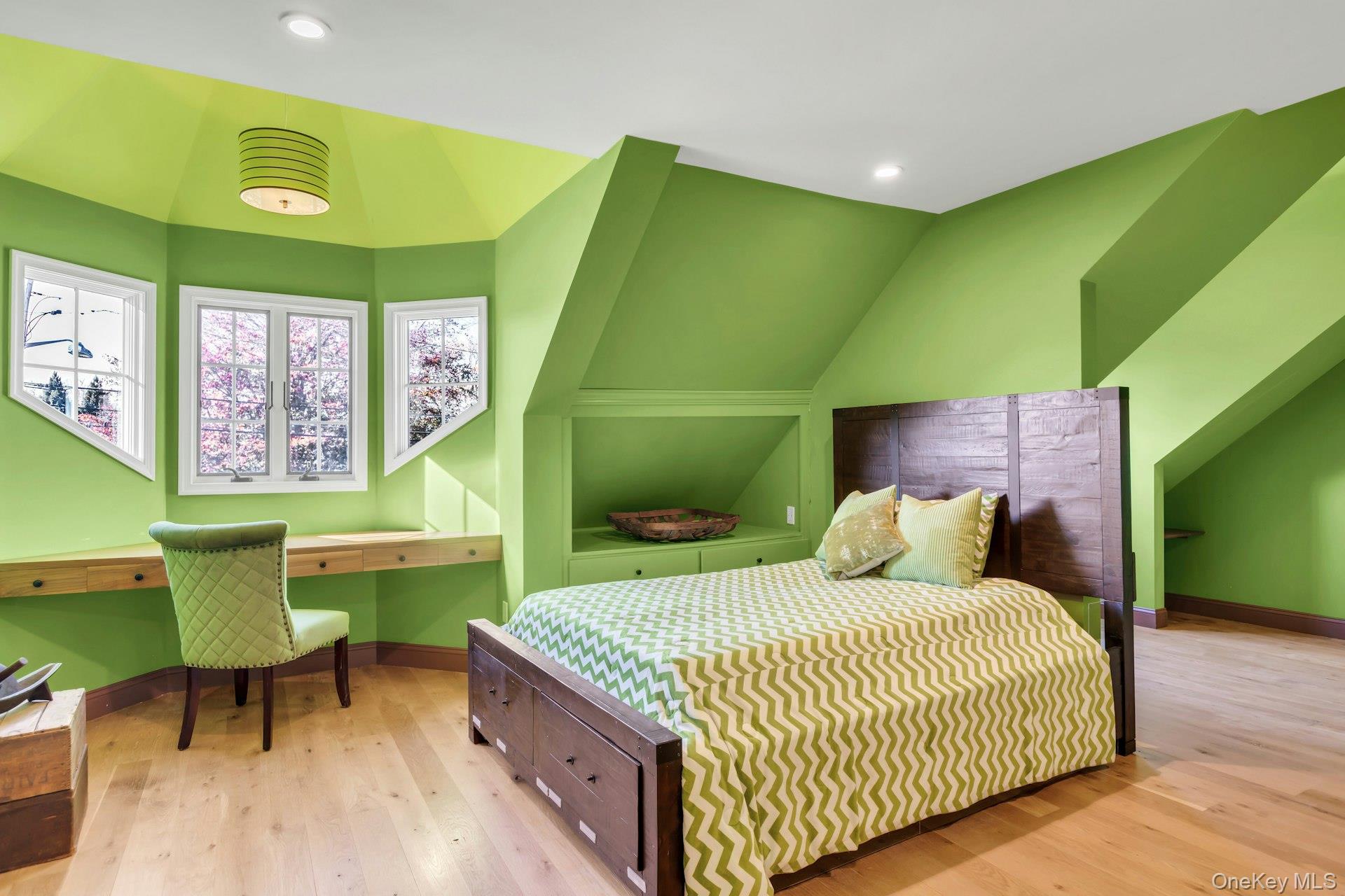 249 Gerritsen Avenue Bayport Bayport, NY 11705