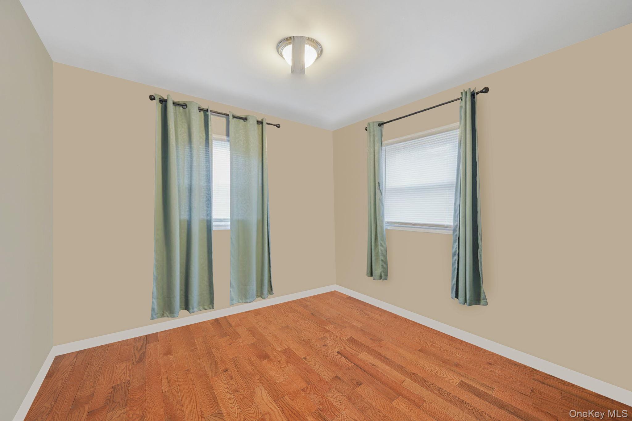 13 Poplar Street Central Islip Central Islip, NY 11722