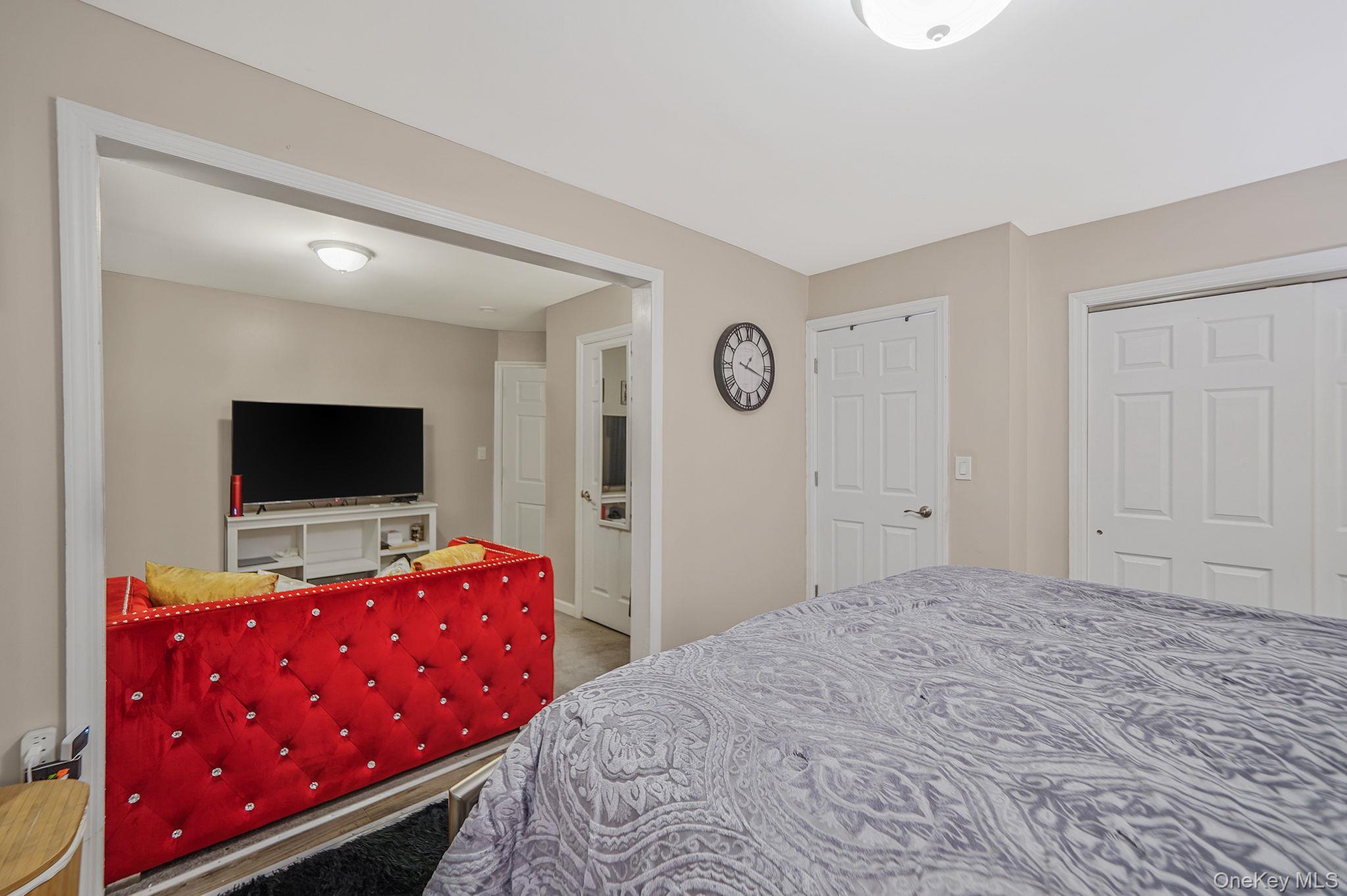 13 Poplar Street Central Islip Central Islip, NY 11722