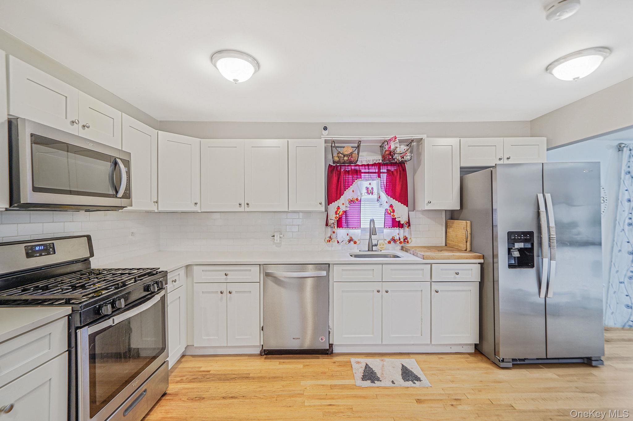 13 Poplar Street Central Islip Central Islip, NY 11722