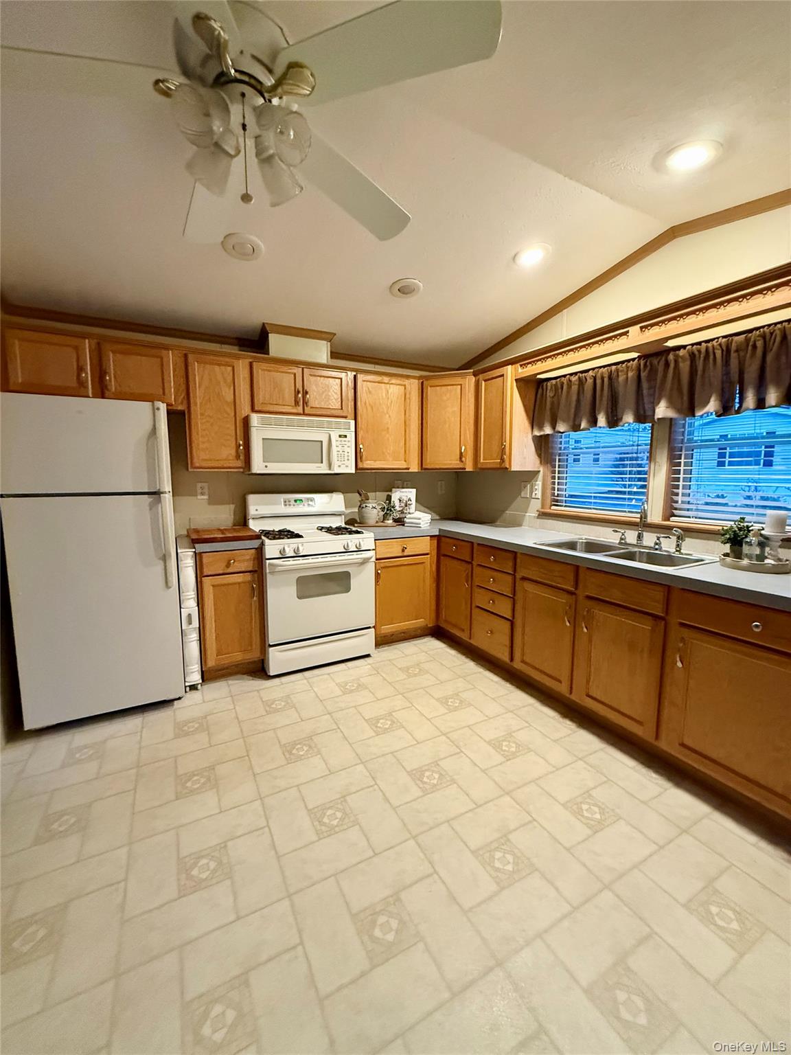 17 N Mountain View Out of NYC Stony Point, NY 10980