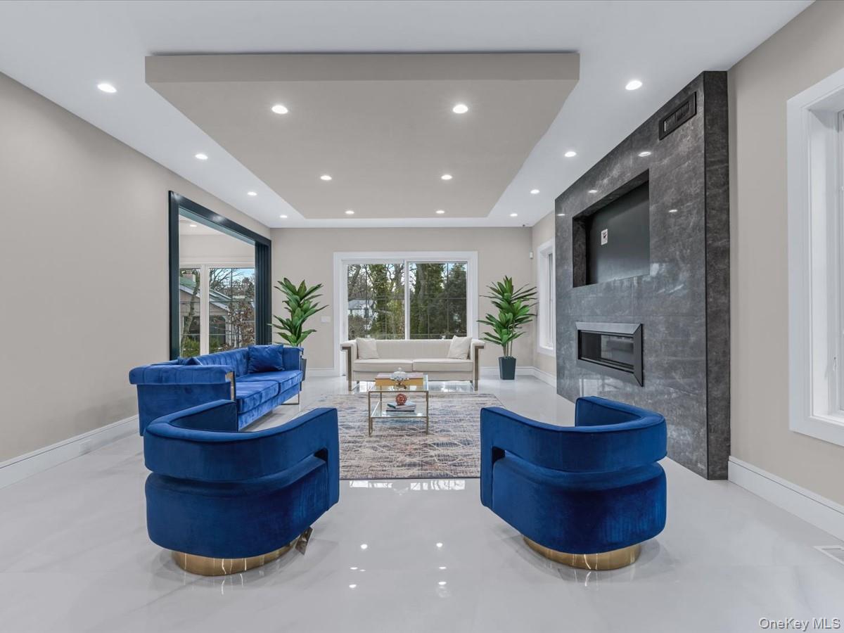 6 Hickory Drive Great Neck Great Neck, NY 11021