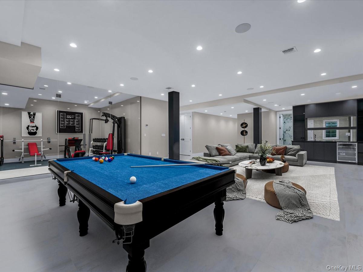 6 Hickory Drive Great Neck Great Neck, NY 11021