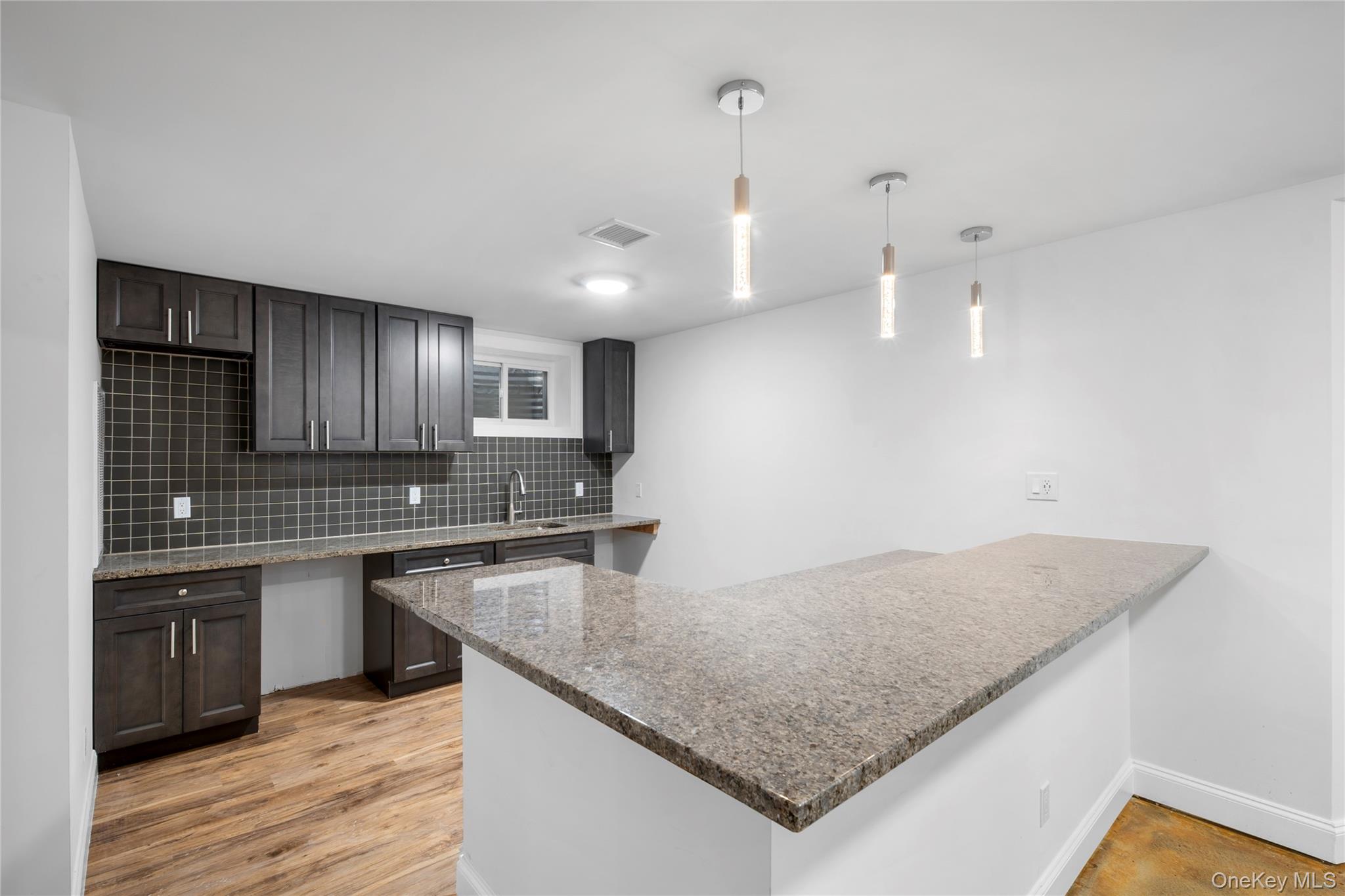 4 Coventry Court Wheatley Heights Wheatley Heights, NY 11798