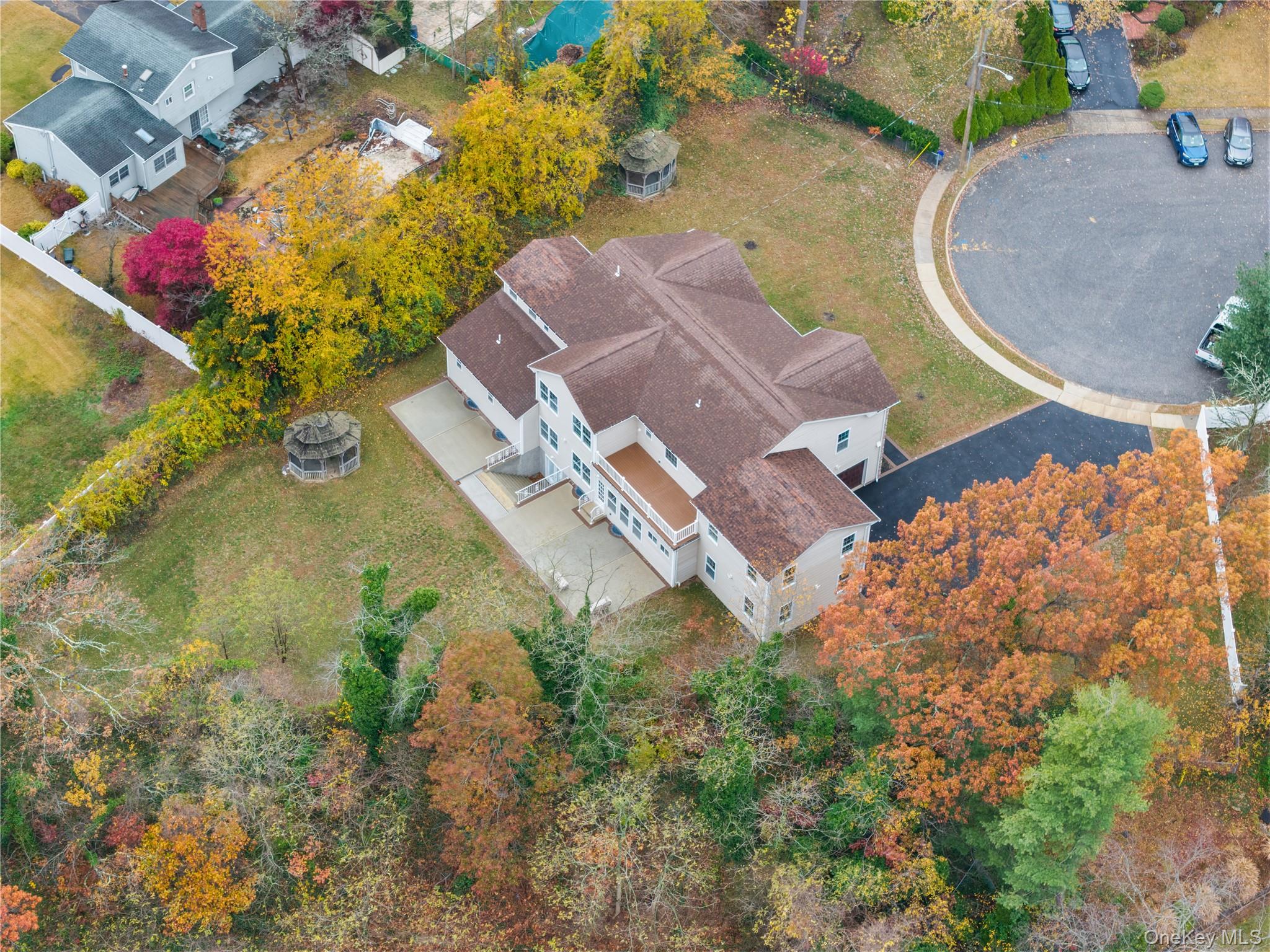 4 Coventry Court Wheatley Heights Wheatley Heights, NY 11798