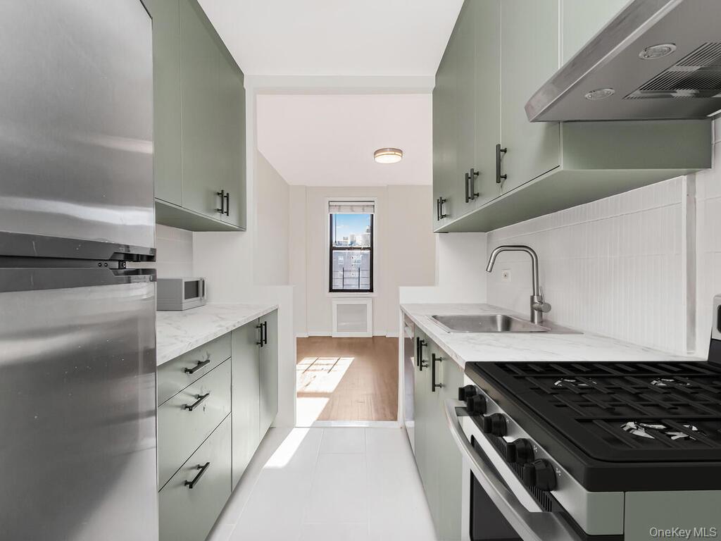 645 West 239th Street 6-C Bronx, NY 10463